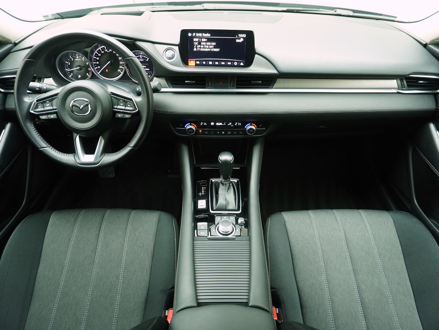 MAZDA 6 Sport Wagon 2.0 Center-Line-image-10