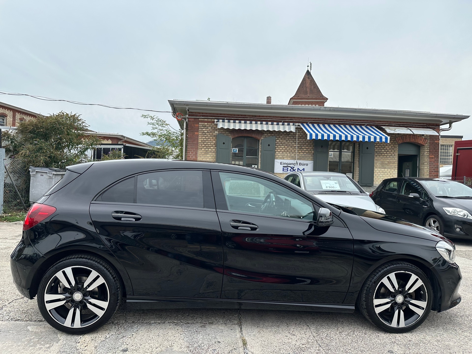 MERCEDES-BENZ A 200 Night Star 7G-DCT-image-4