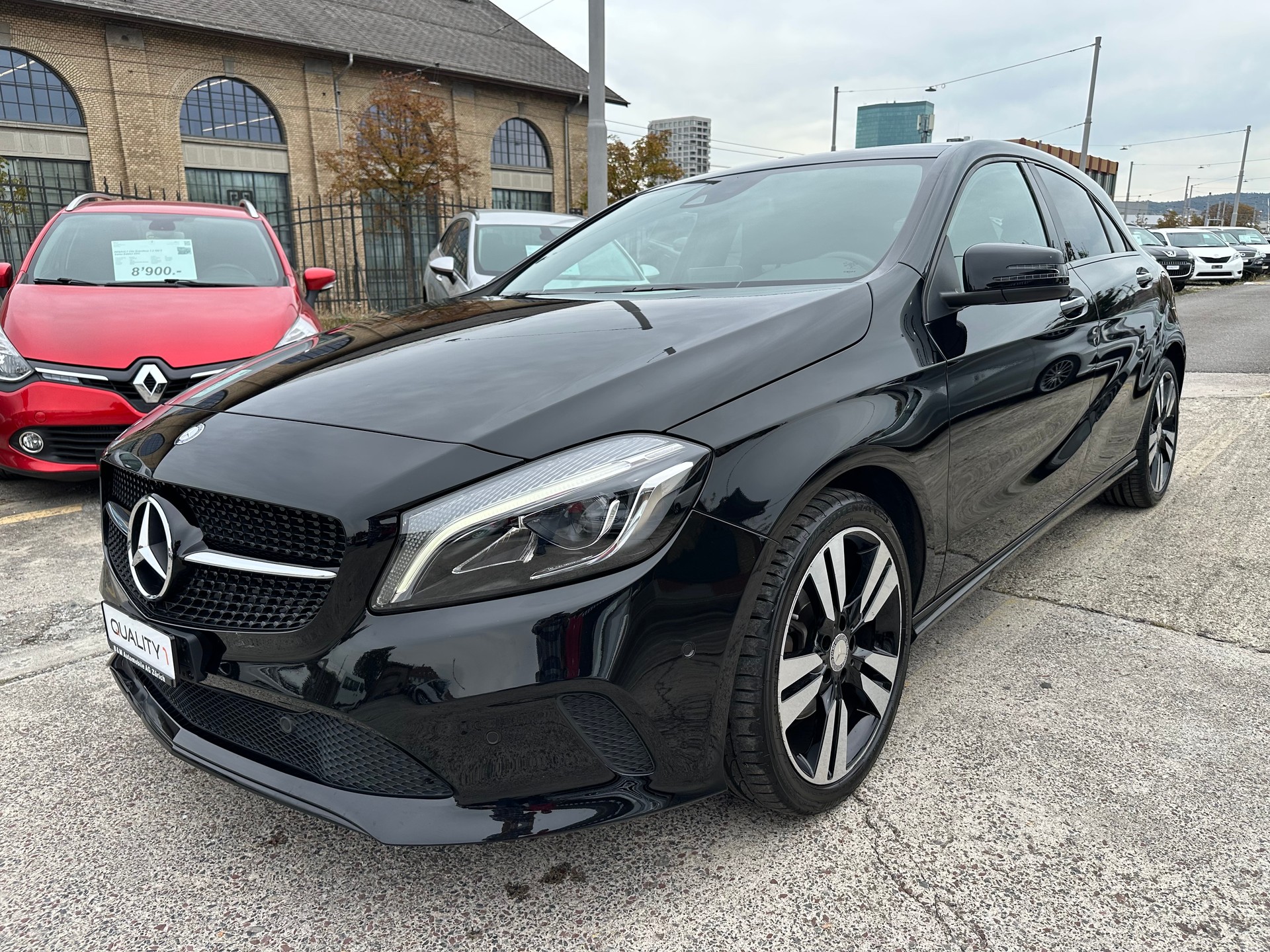 MERCEDES-BENZ A 200 Night Star 7G-DCT