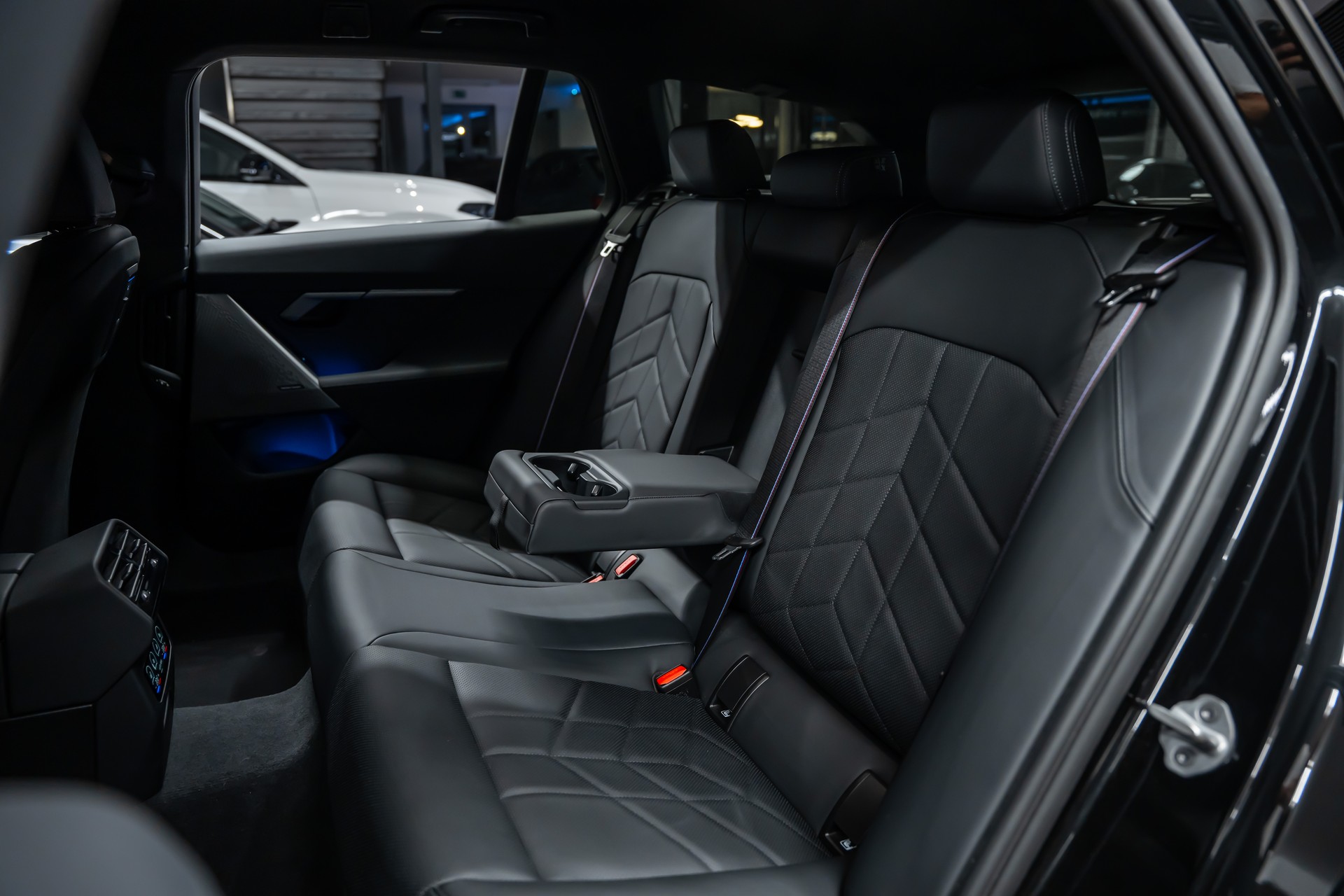 BMW 540d xDrive 48V Touring M Sport Pro Steptronic *Iconic Glow*Carbon*AHK*-image-15
