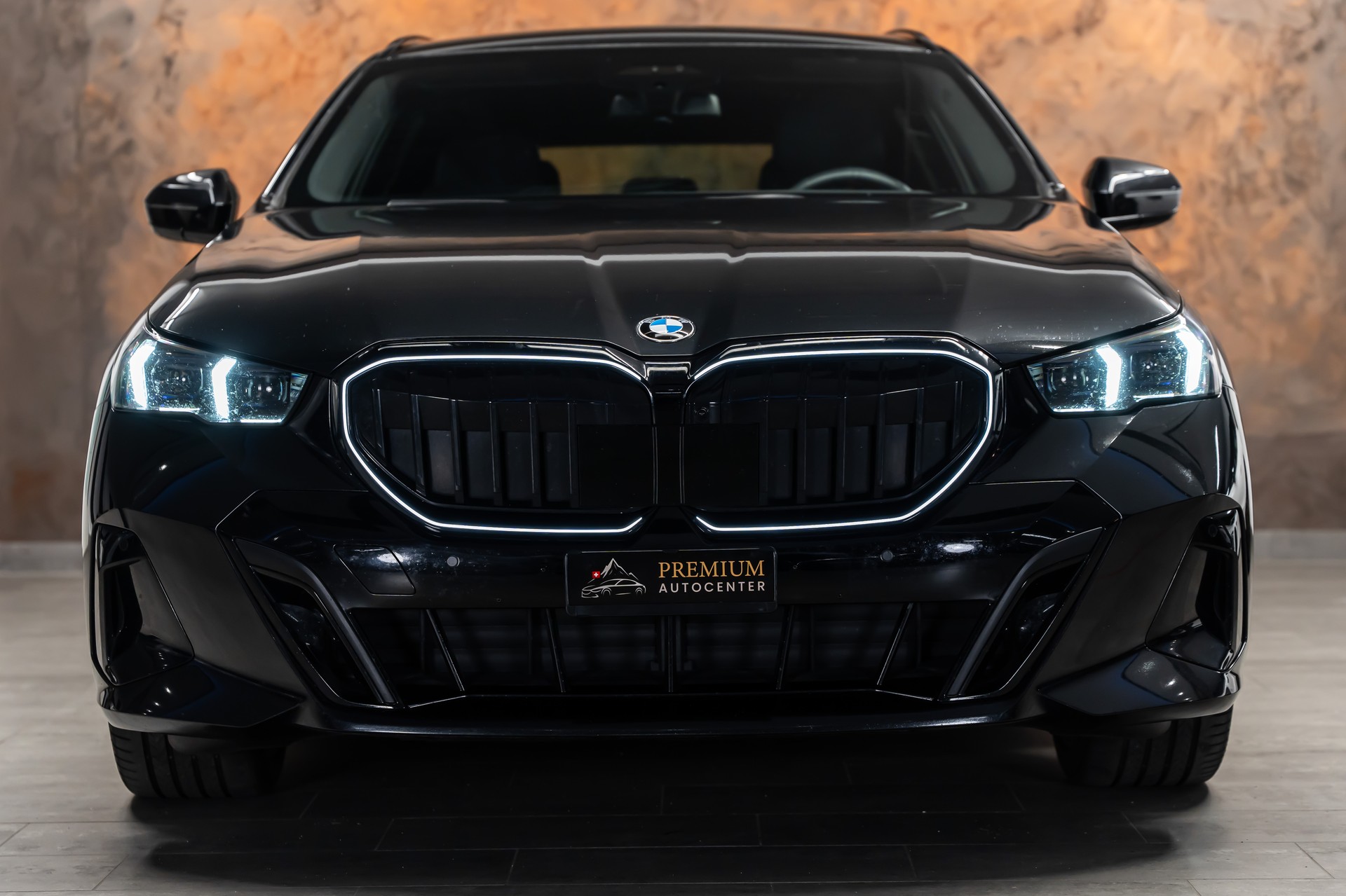 BMW 540d xDrive 48V Touring M Sport Pro Steptronic *Iconic Glow*Carbon*AHK*-image-5
