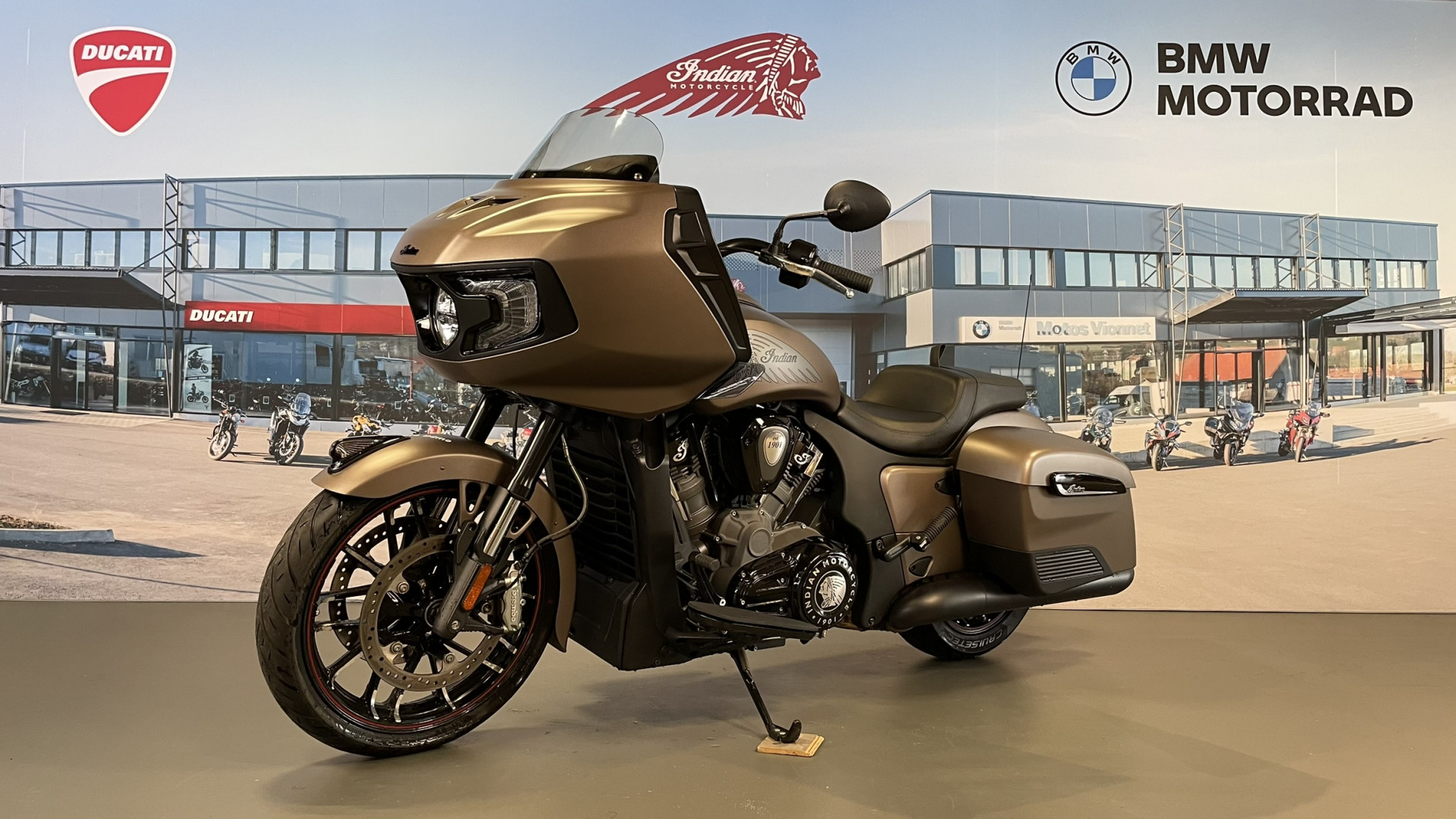 INDIAN Challenger Dark Horse 108-image-2