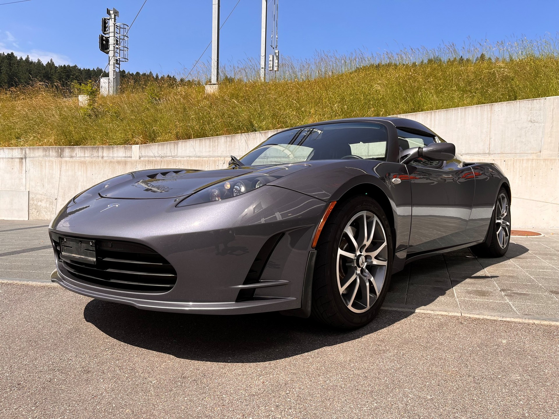TESLA Roadster-image-5