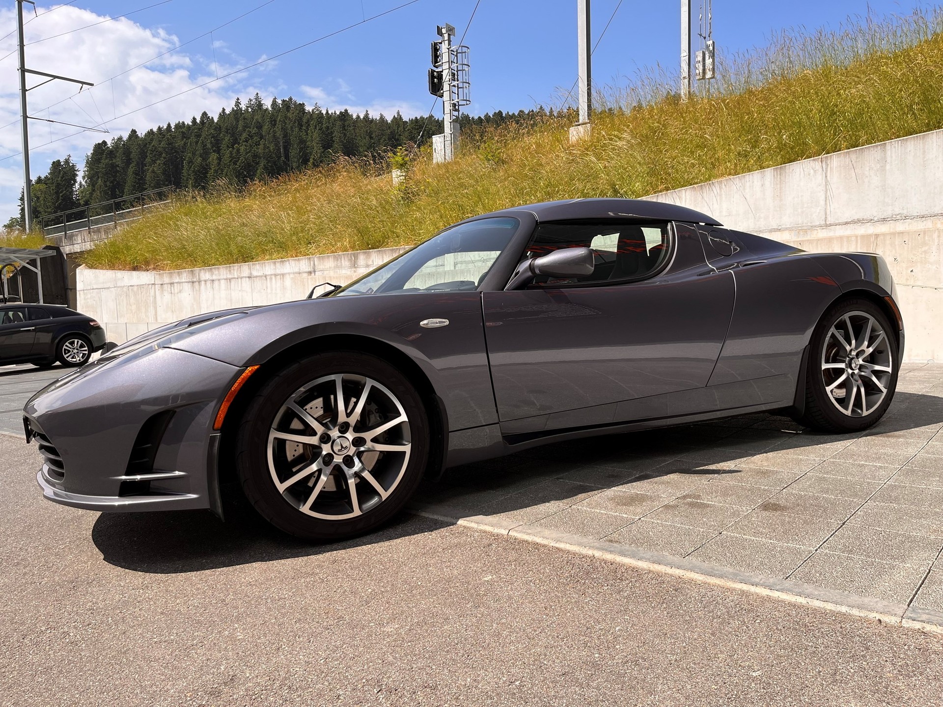 TESLA Roadster-image-6
