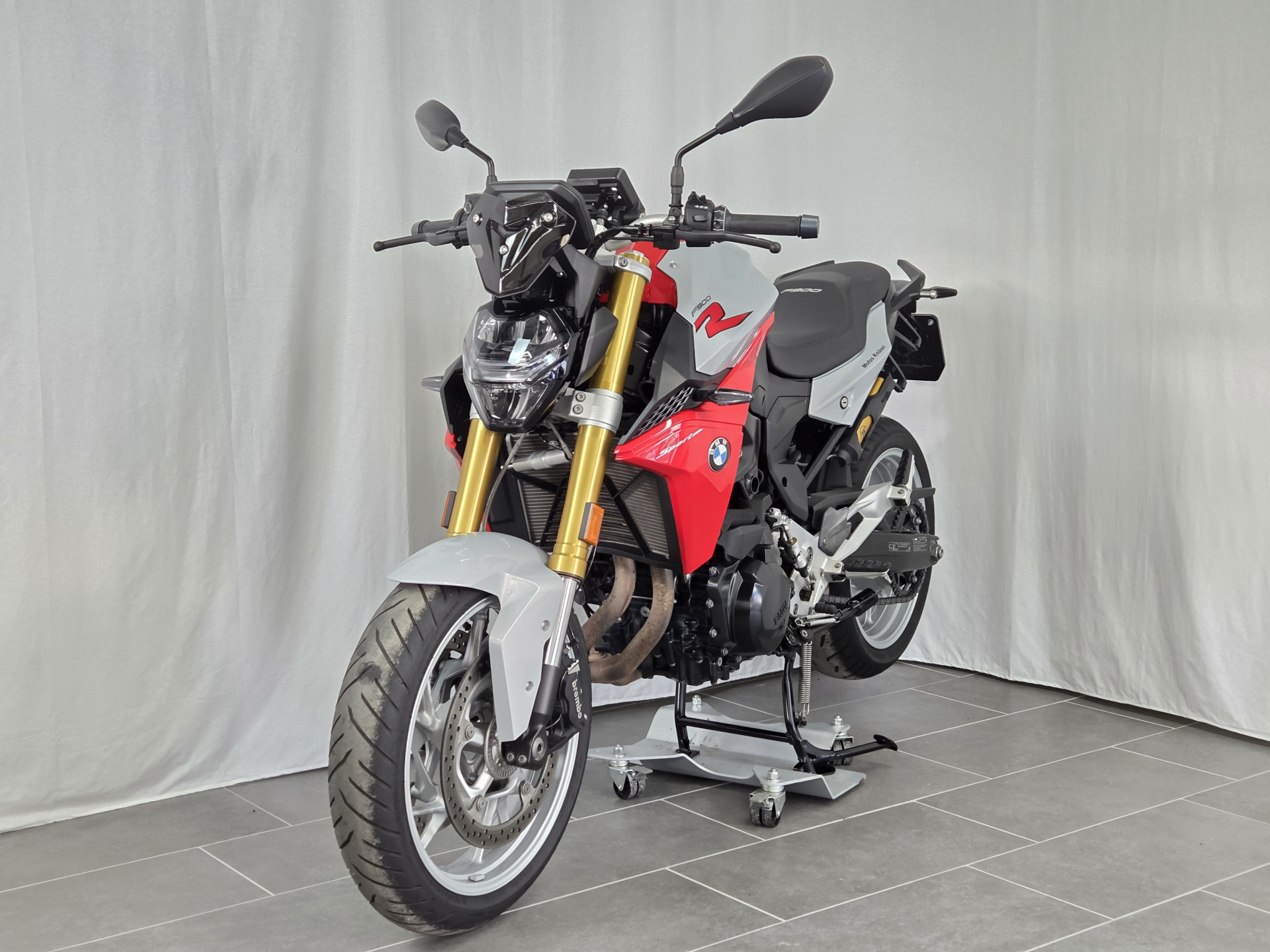 BMW F 900 R Sport-image-2