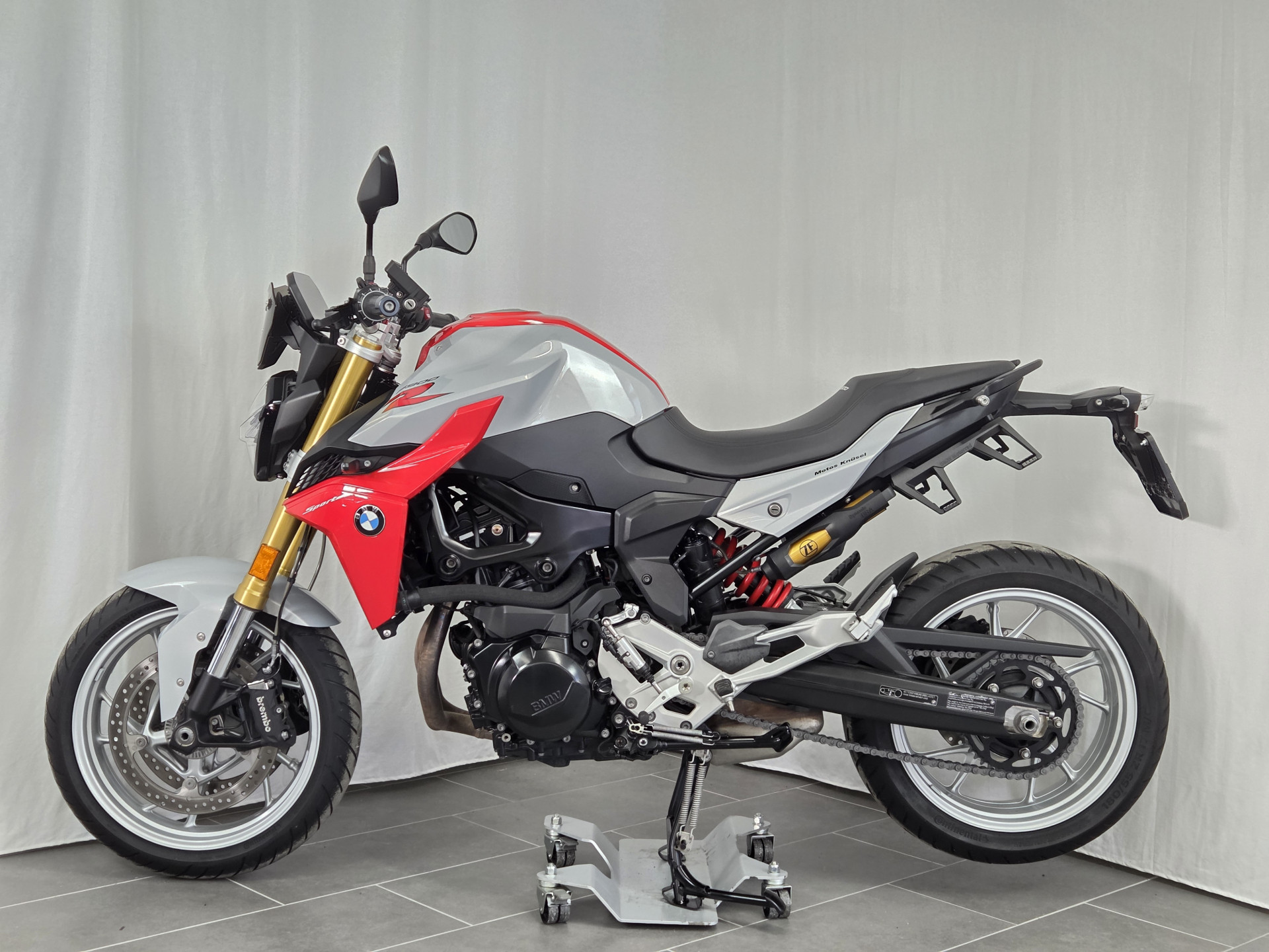 BMW F 900 R Sport-image-3