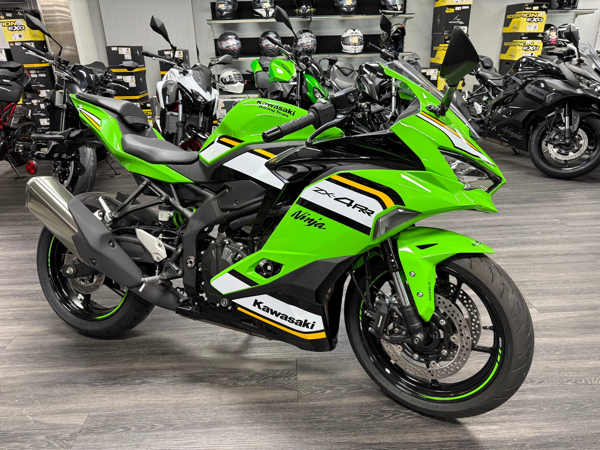 KAWASAKI Ninja ZX-4RR-image-6