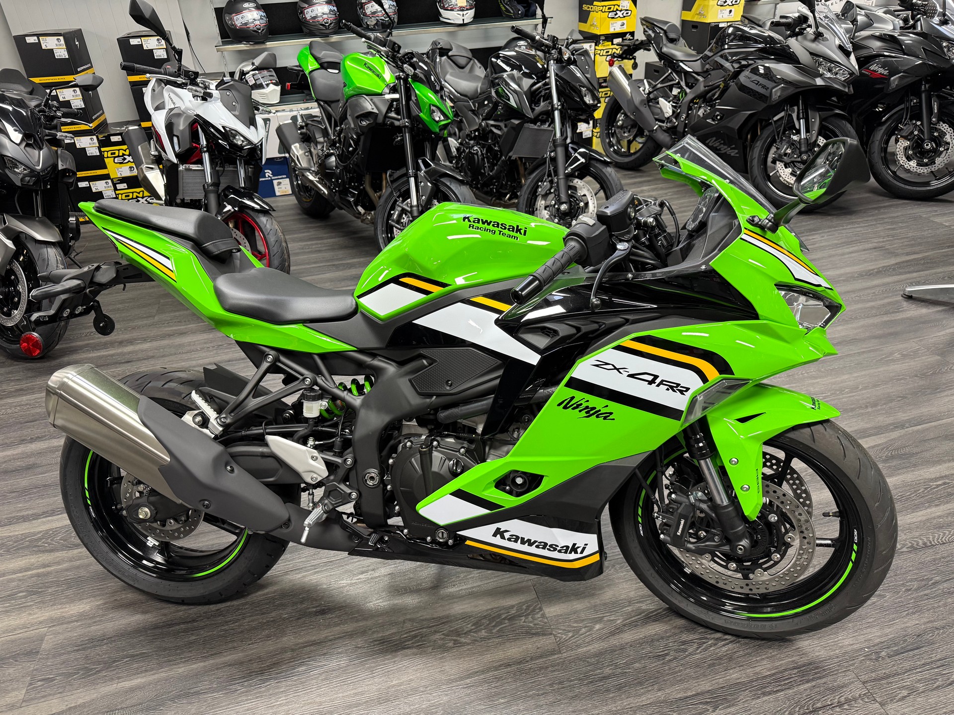KAWASAKI Ninja ZX-4RR-image-3