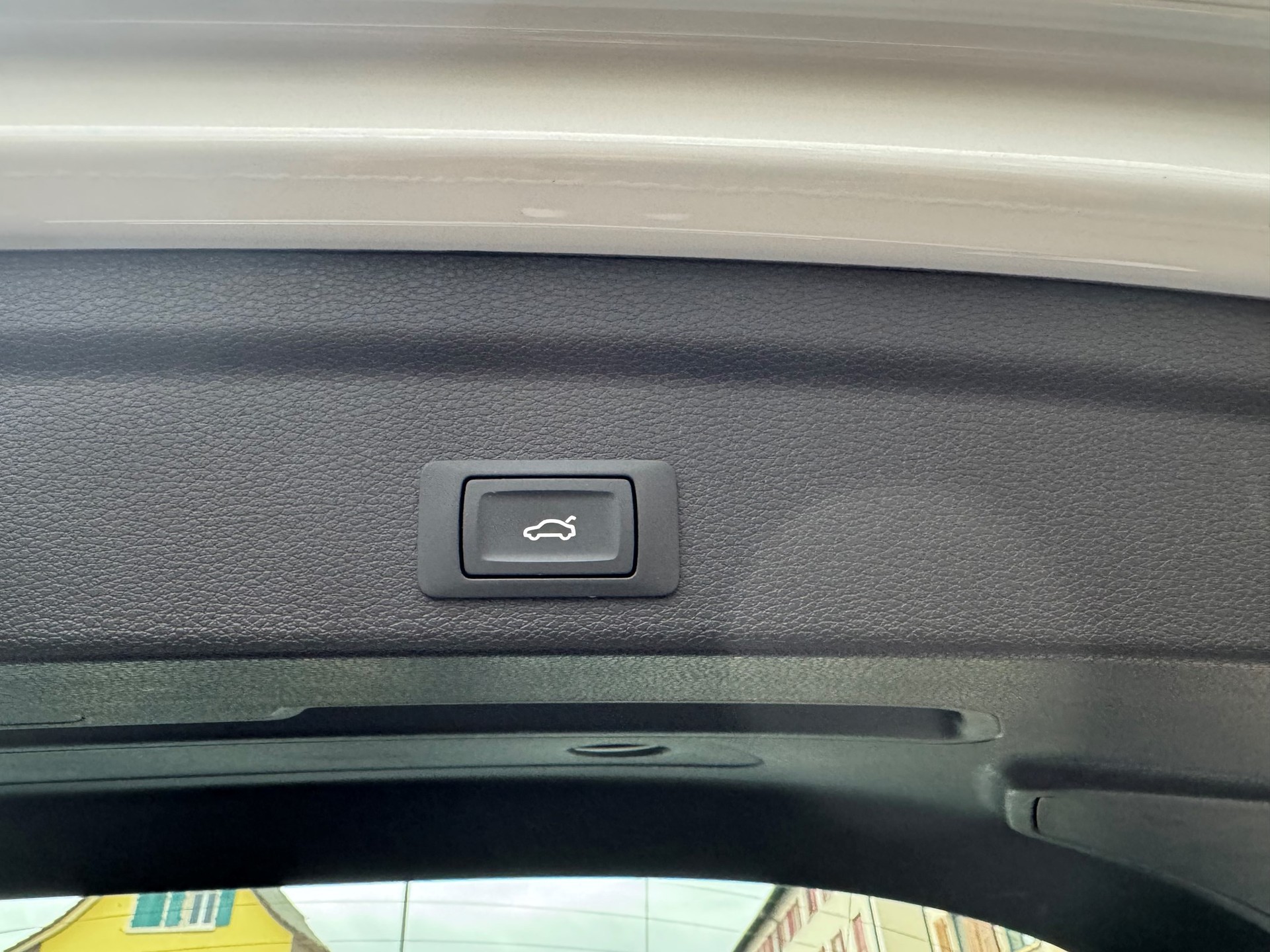 AUDI Q3 Sportback 45 TFSI S line quattro S-tronic-image-21