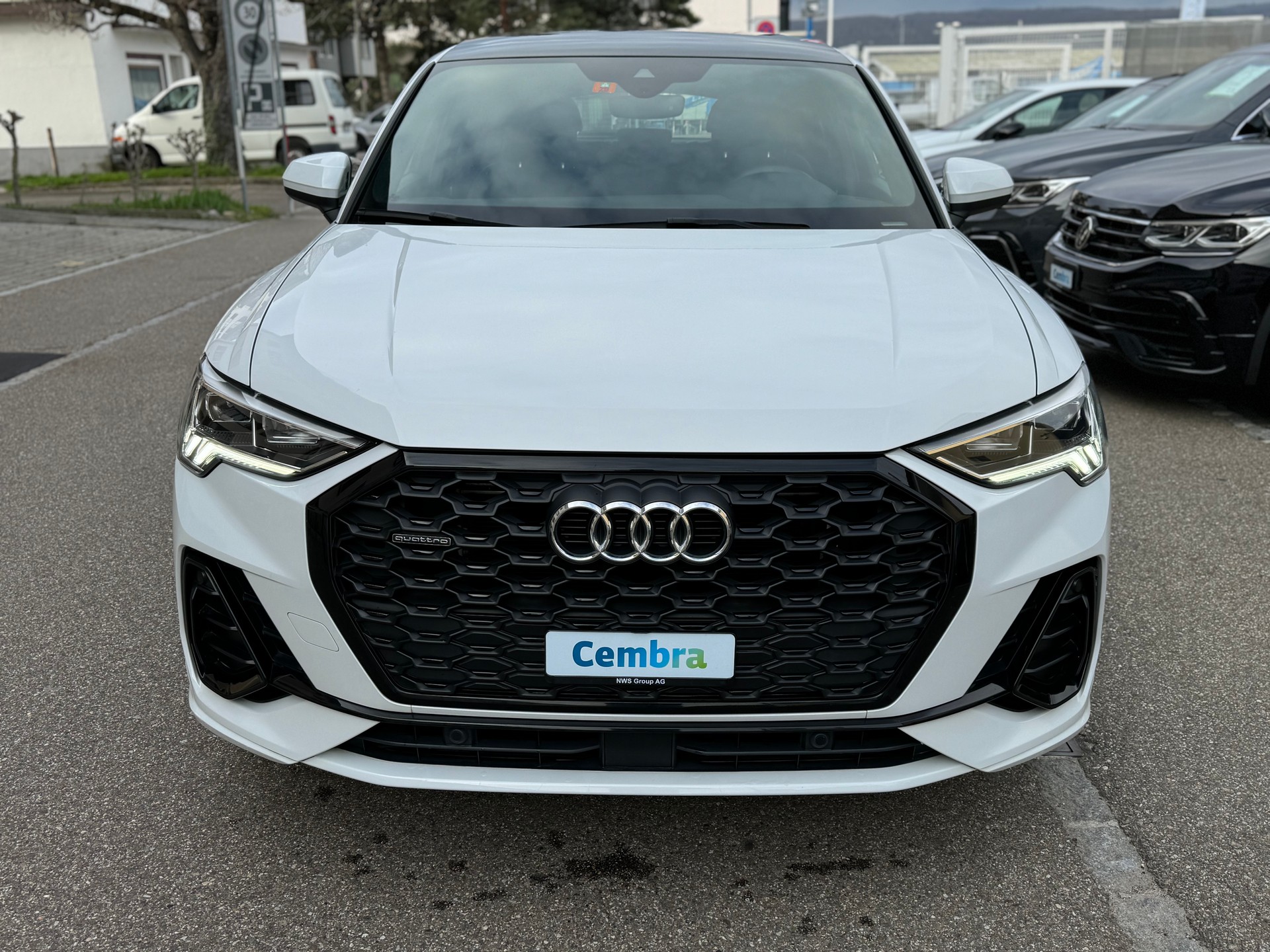 AUDI Q3 Sportback 45 TFSI S line quattro S-tronic-showroom-element-1