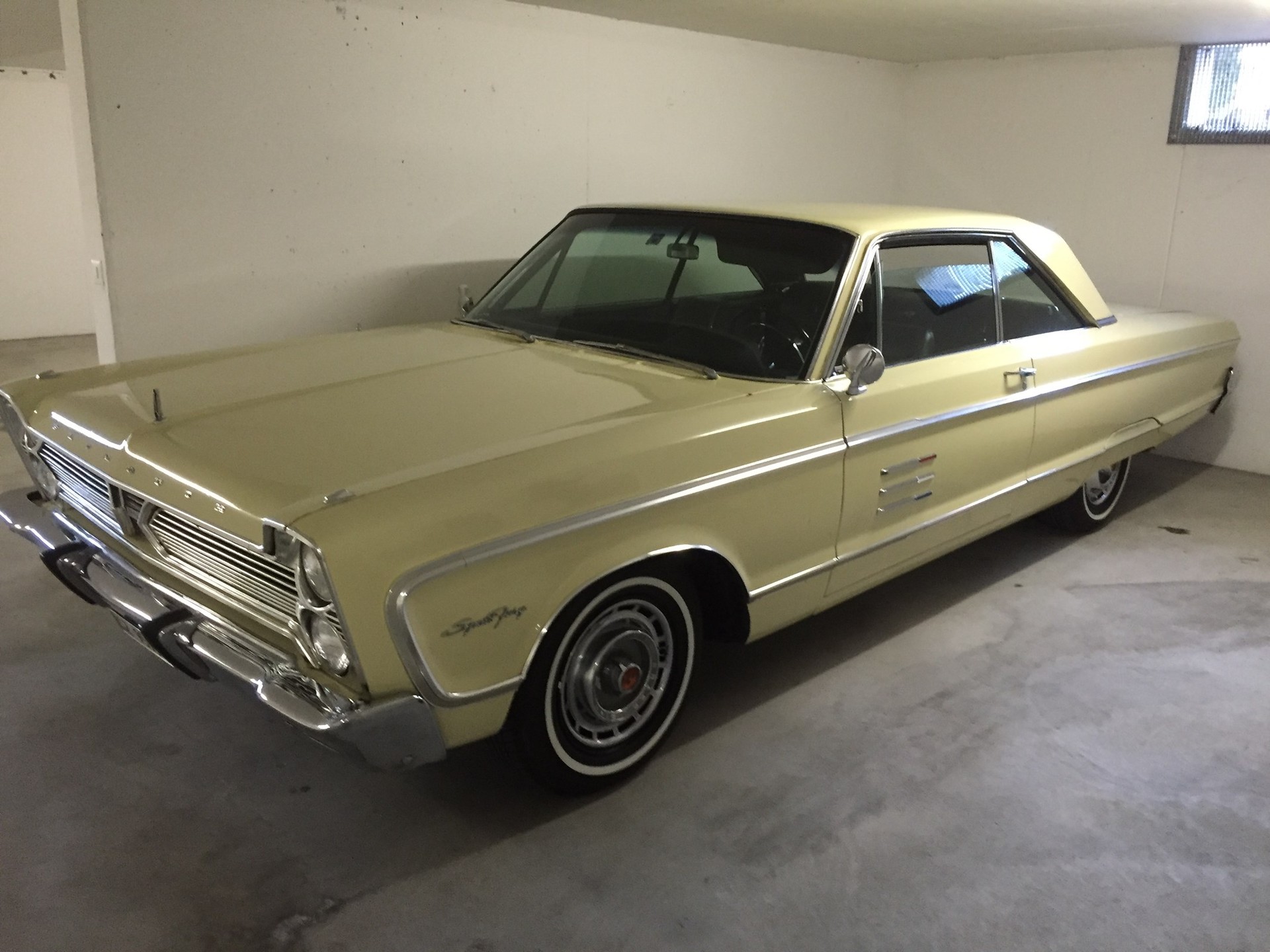 PLYMOUTH Sport Fury-image-8