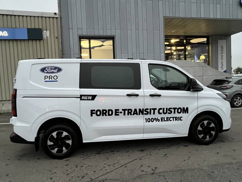 FORD E-Transit C Van 320 L1 Trend-showroom-element-2