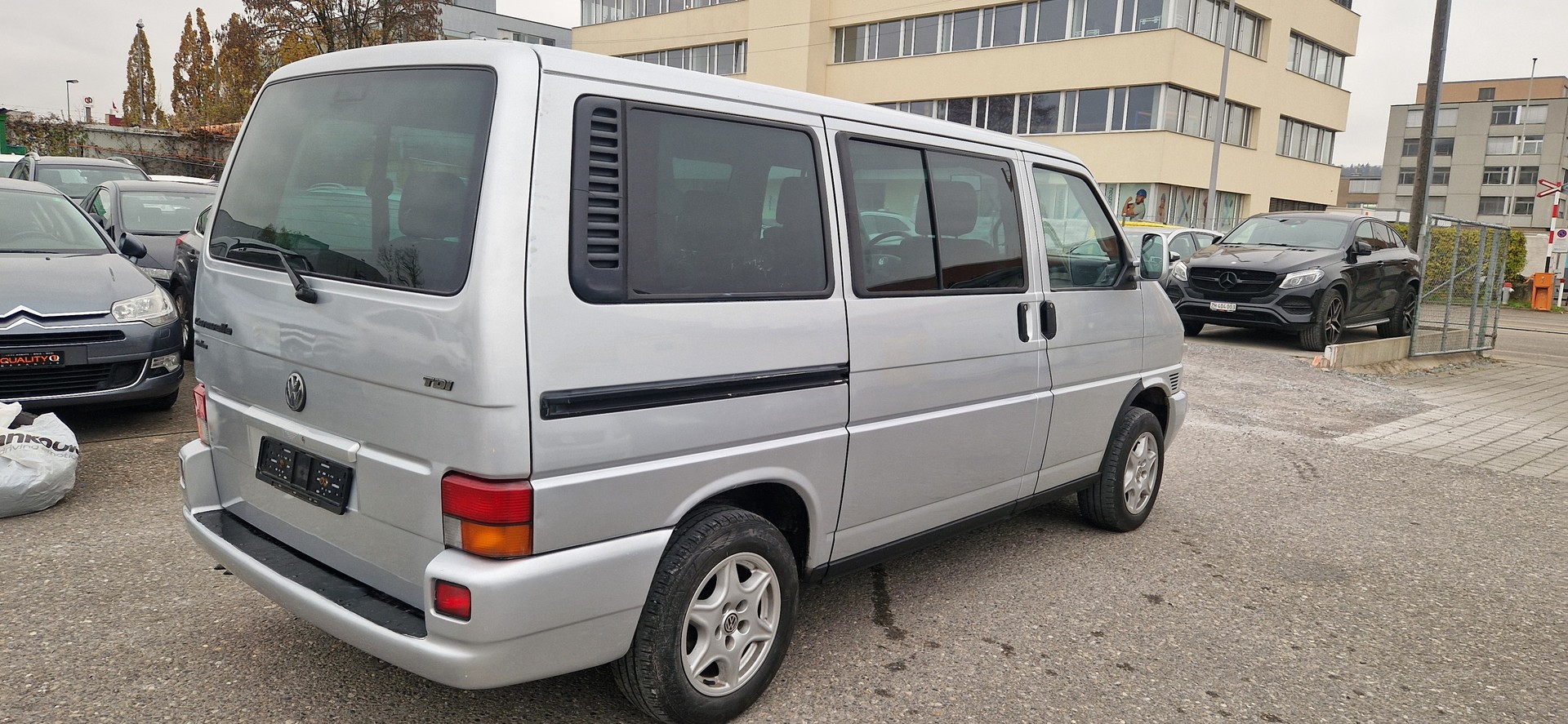 VW T4 Caravelle 2.5TDI ABS-image-4
