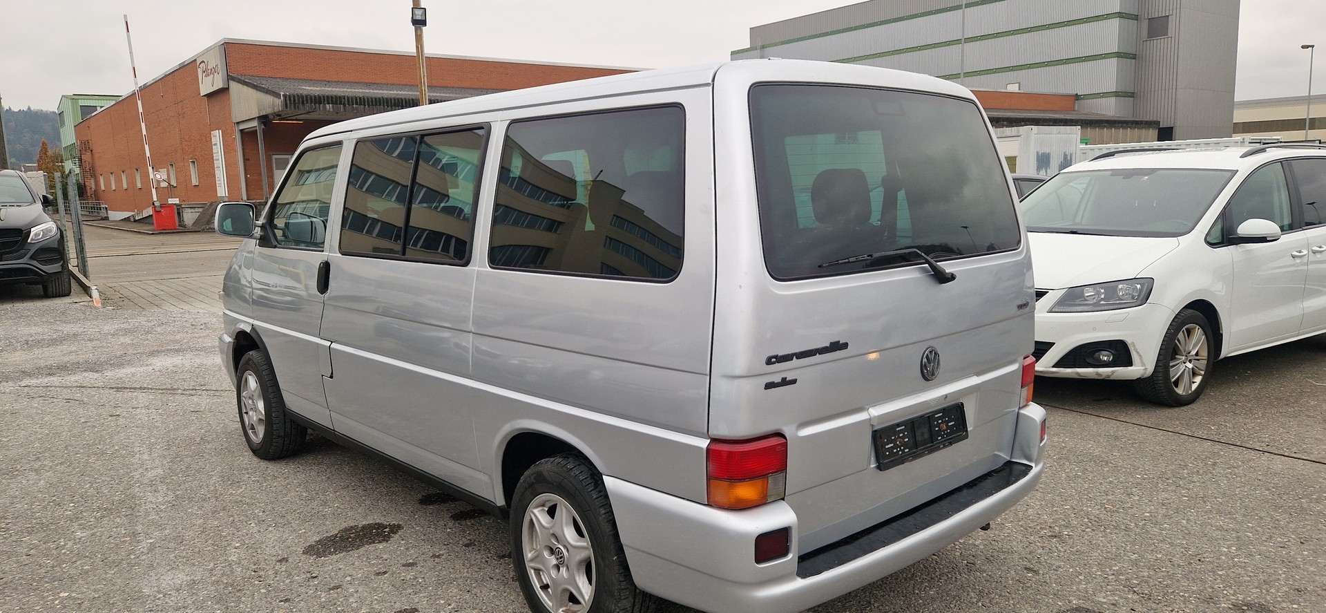 VW T4 Caravelle 2.5TDI ABS-image-3