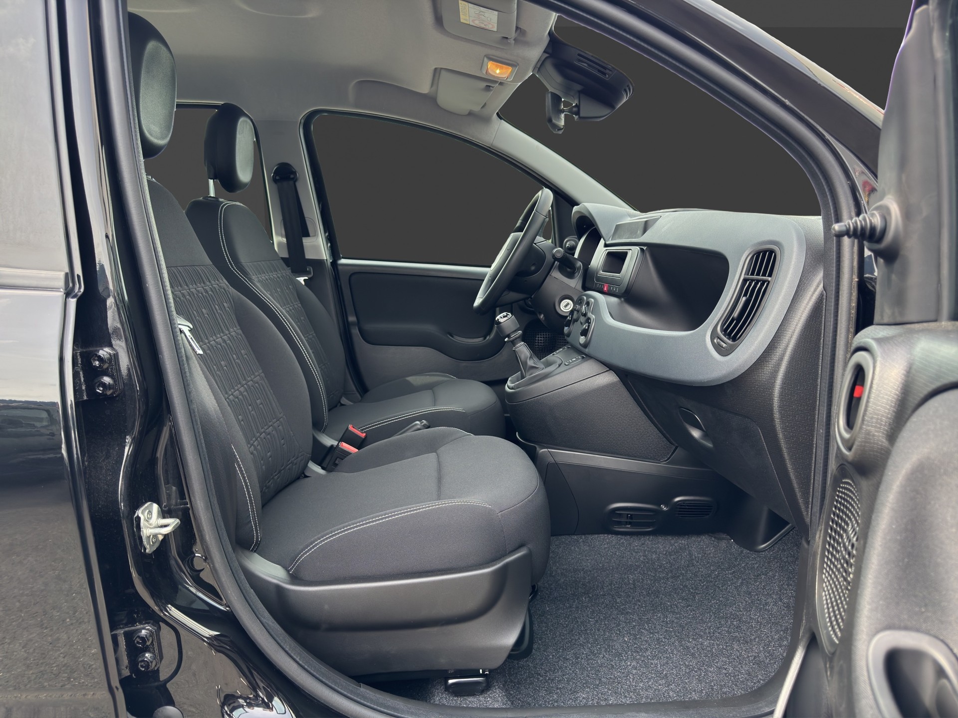 FIAT Panda 1.0 MHEV Cult-image-13