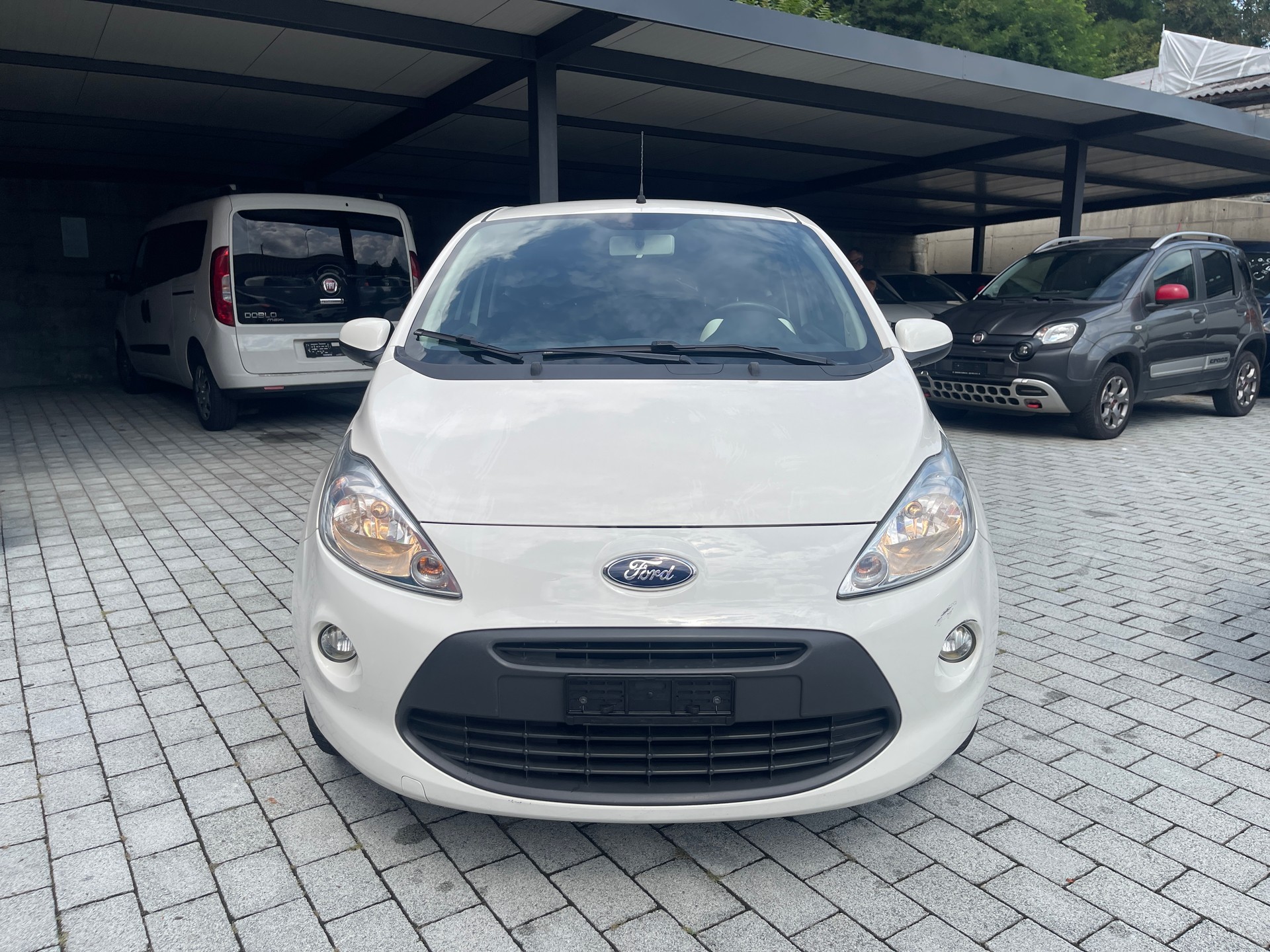 FORD KA 1.25 Titanium-image-4