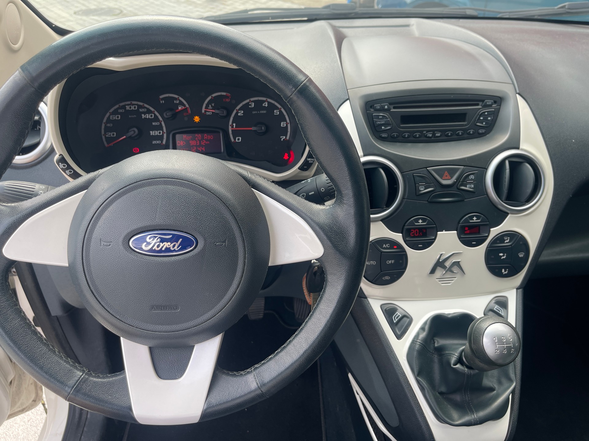 FORD KA 1.25 Titanium-image-7