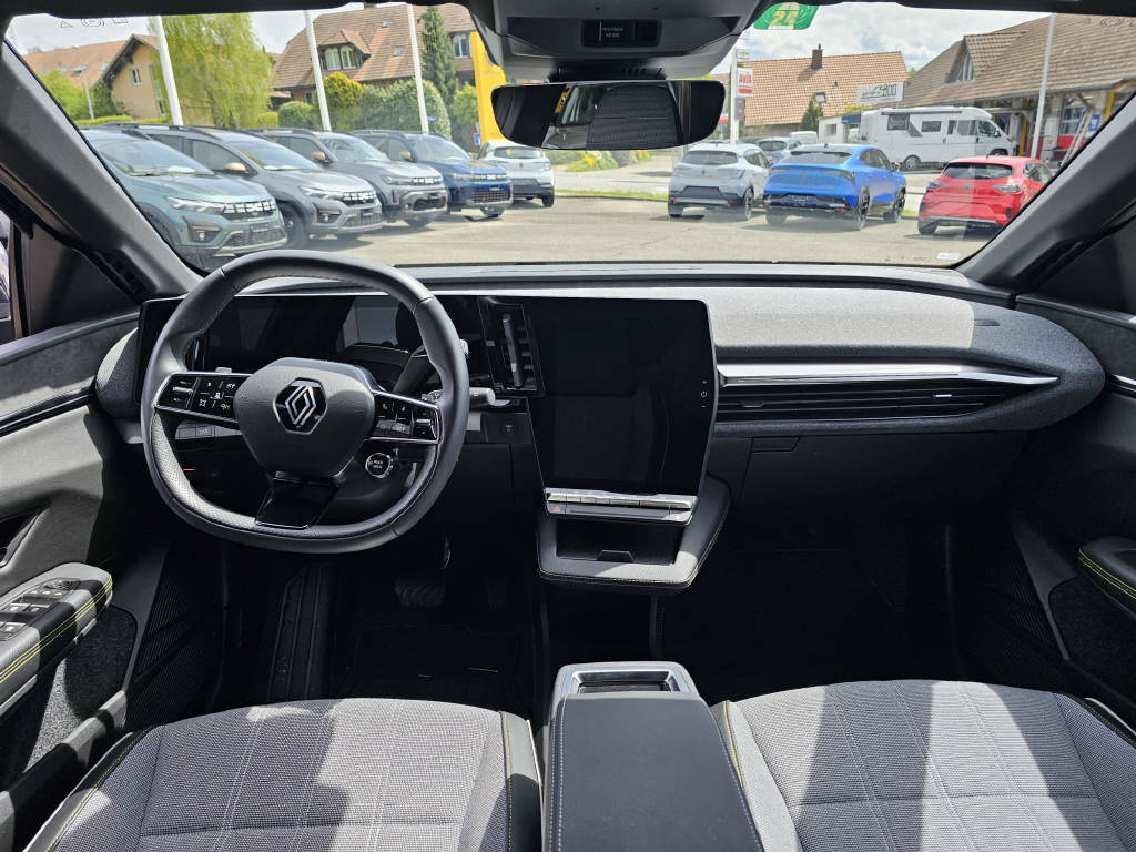 RENAULT Mégane E-Tech techno-image-5