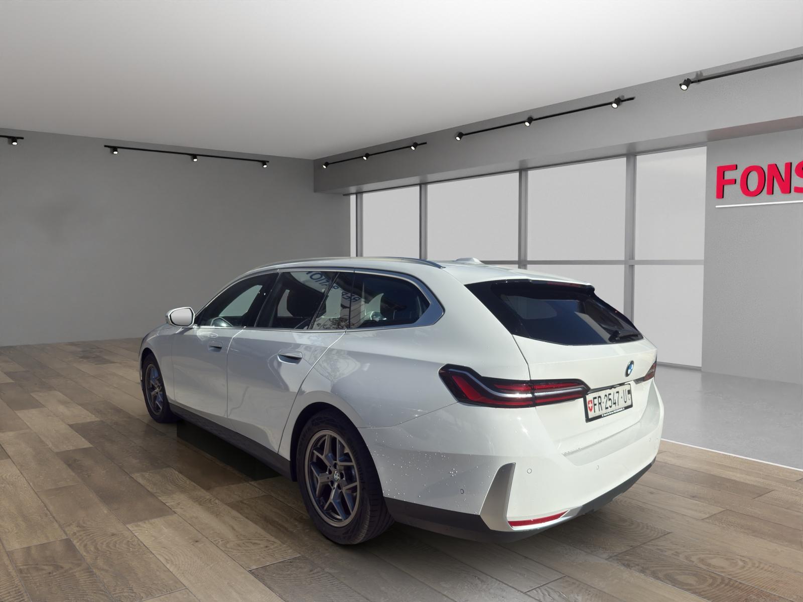 BMW 540d xDrive 48V Touring Steptronic-image-5