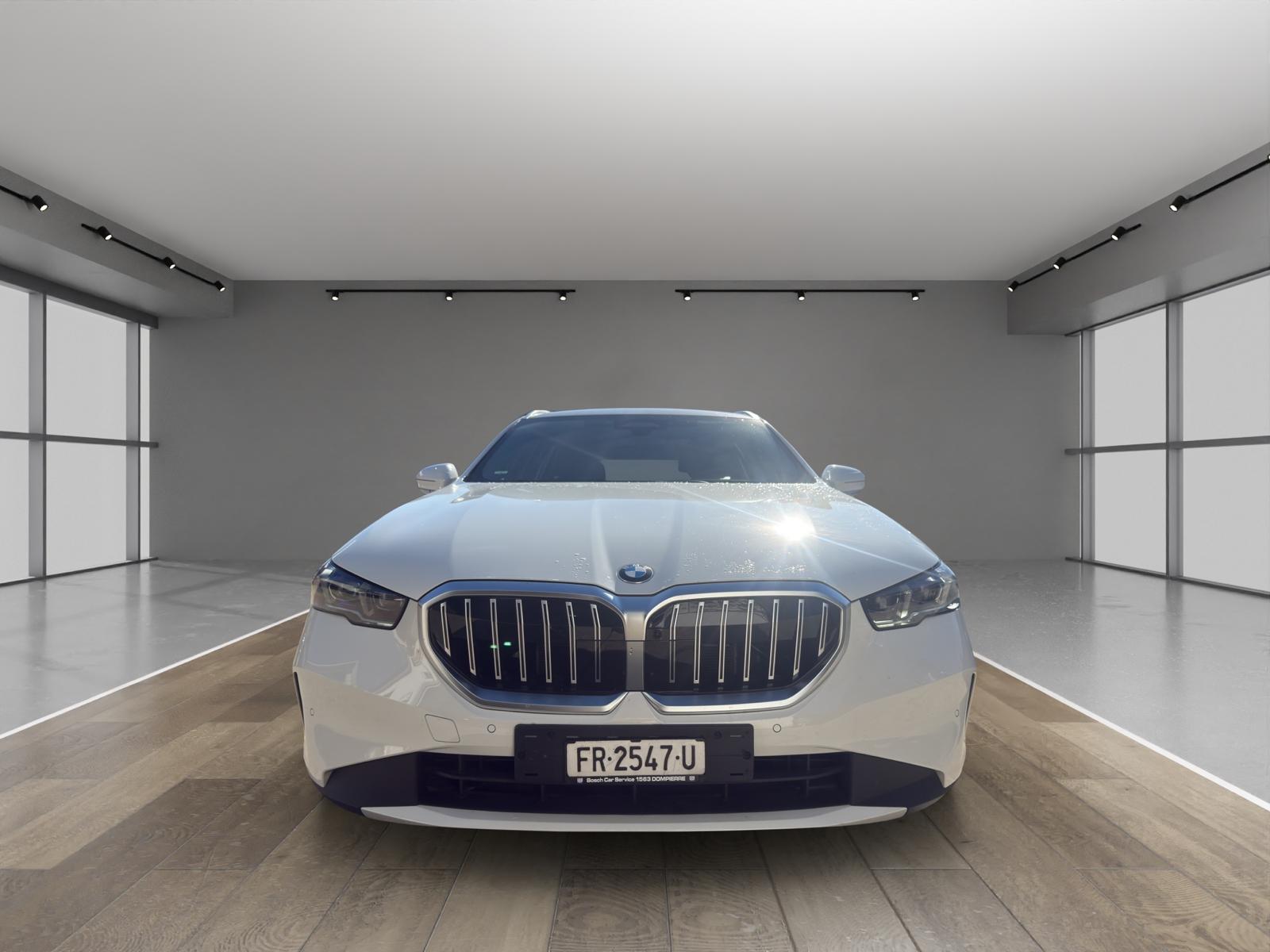 BMW 540d xDrive 48V Touring Steptronic-image-1
