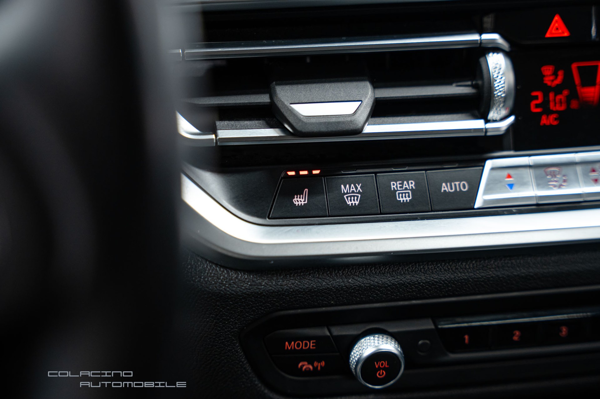 BMW 330e Steptronic Luxury Line-image-23