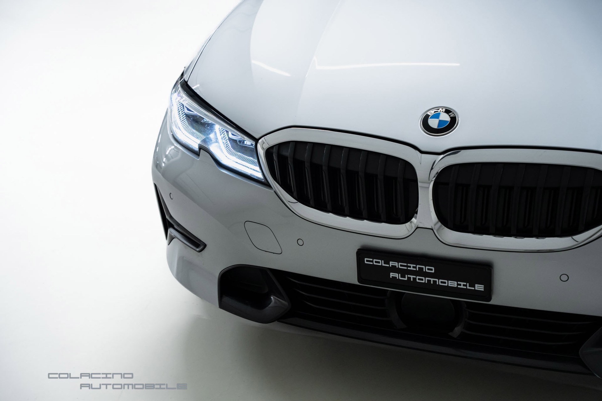 BMW 330e Steptronic Luxury Line-image-8