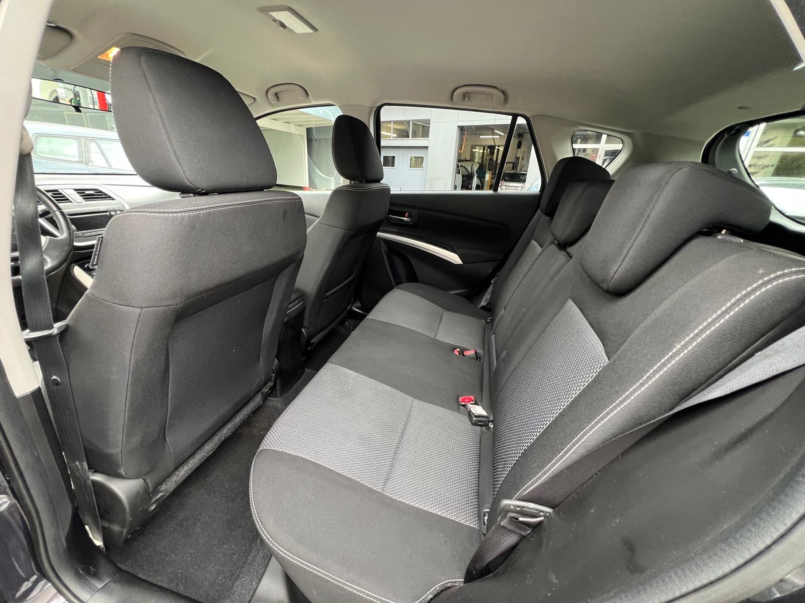 SUZUKI SX4 S-Cross 1.6 TD GL 4WD-image-10
