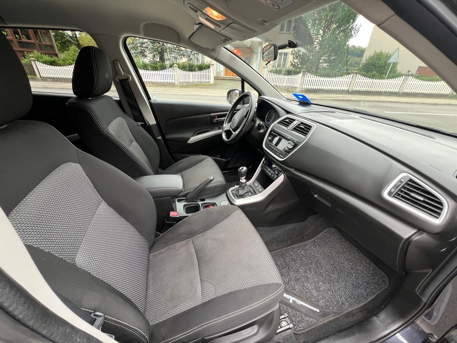 SUZUKI SX4 S-Cross 1.6 TD GL 4WD-image-9