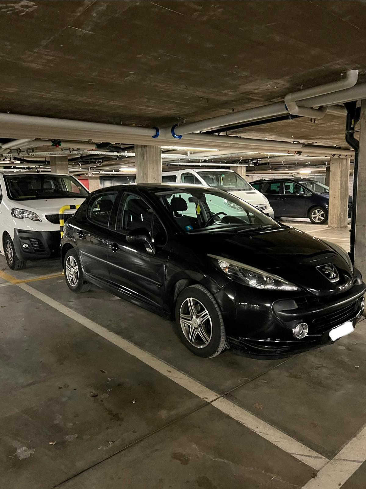 PEUGEOT 207 1.4 16V Sport