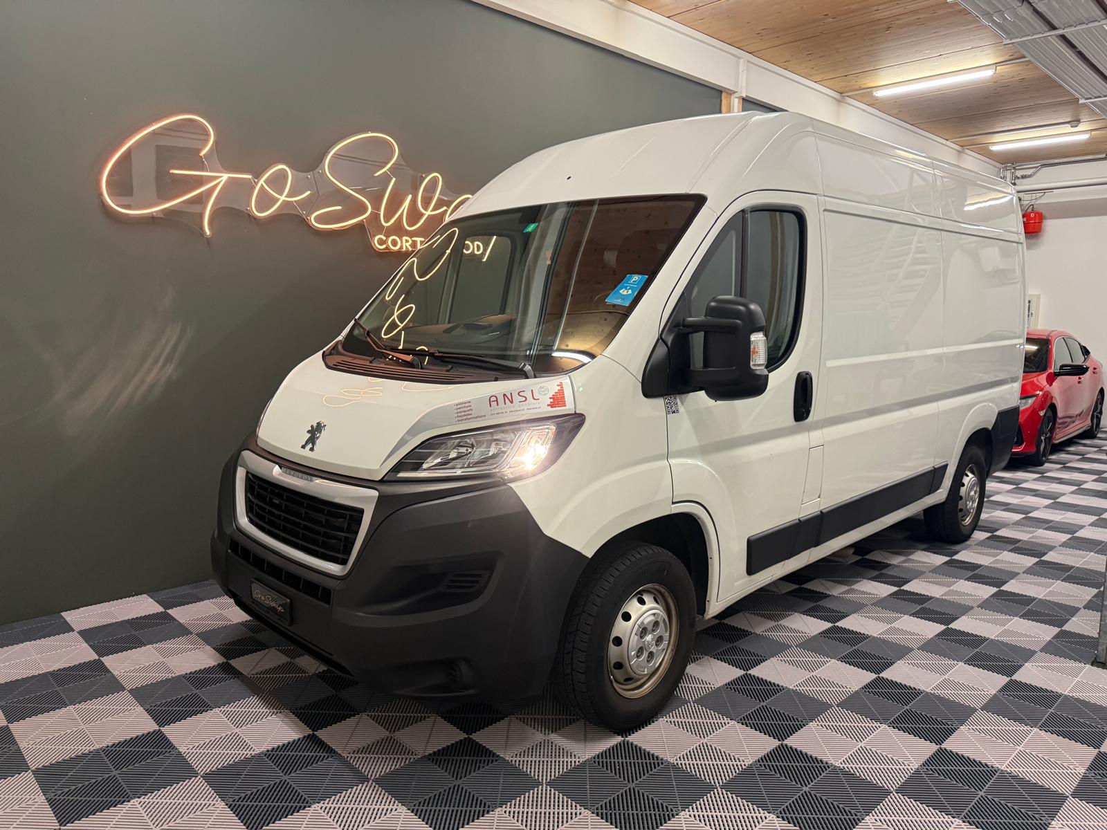PEUGEOT Boxer 2.2 HDI 335 Premium L2H2
