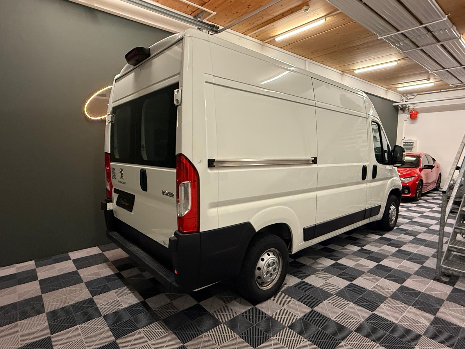 PEUGEOT Boxer 2.2 HDI 335 Premium L2H2-showroom-element-3