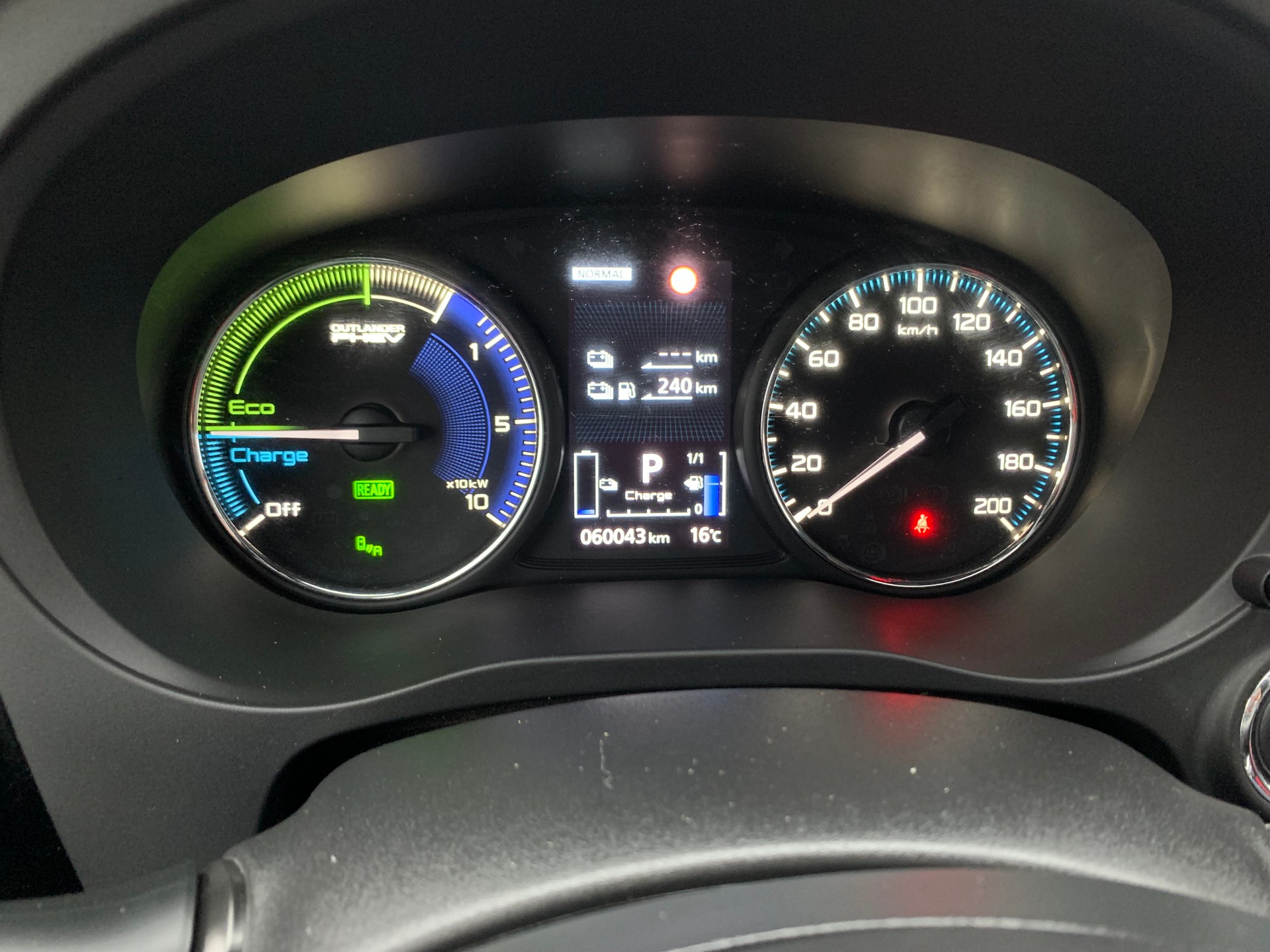 MITSUBISHI Outlander 2.4 PHEV Diamond+ S-Edition 4WD Automatic-image-22