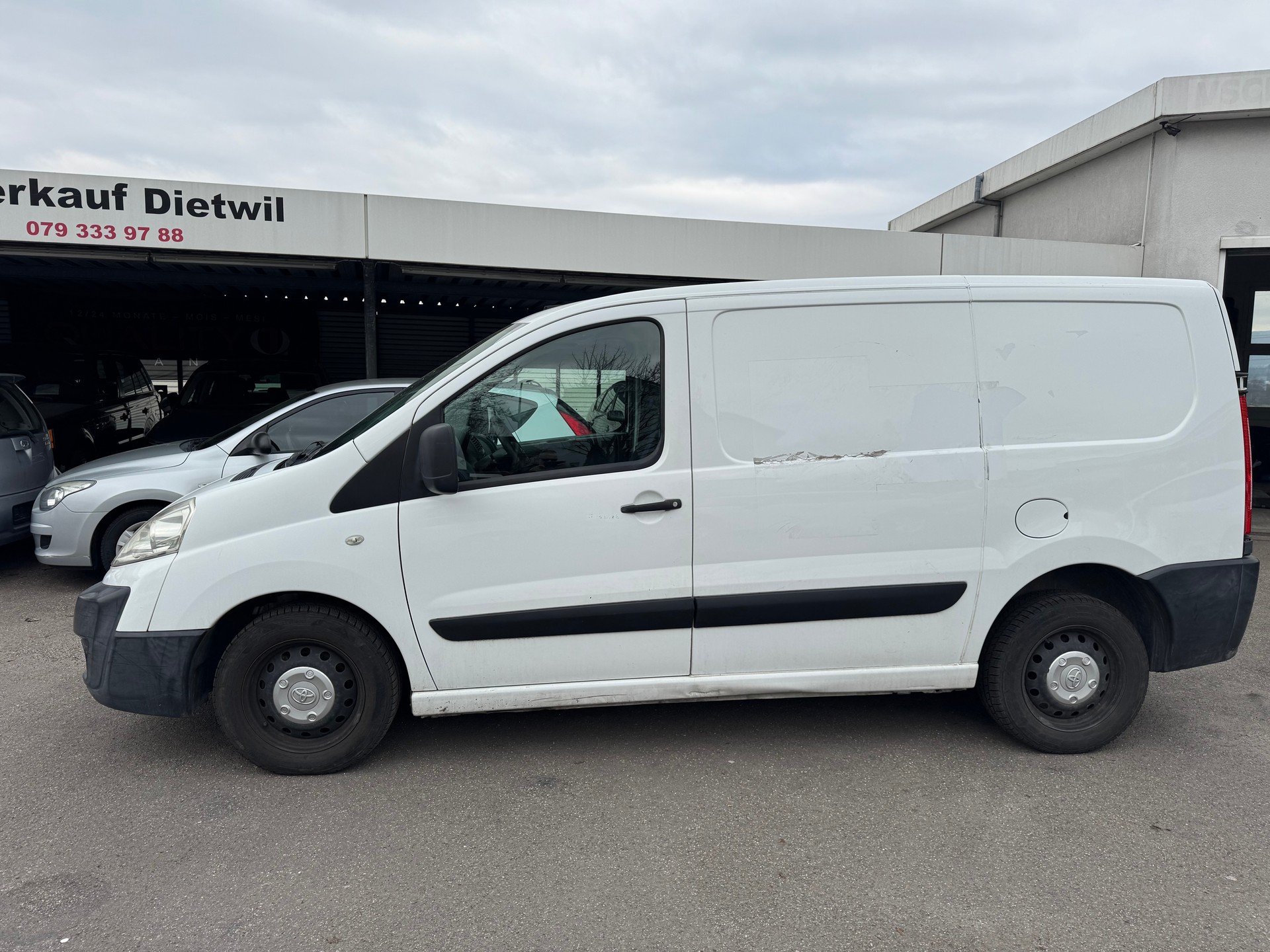 TOYOTA PROACE-image-4