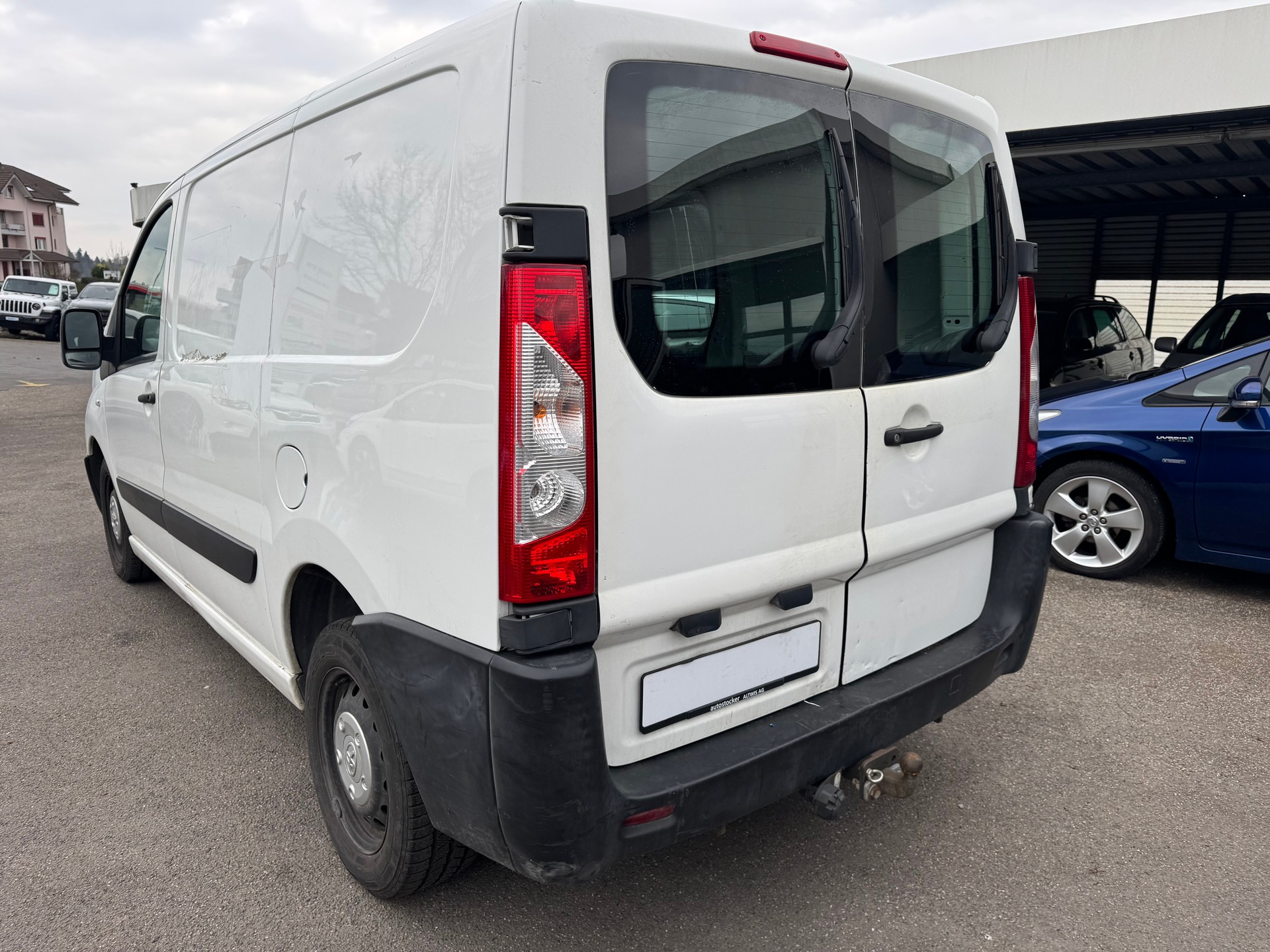 TOYOTA PROACE-image-5