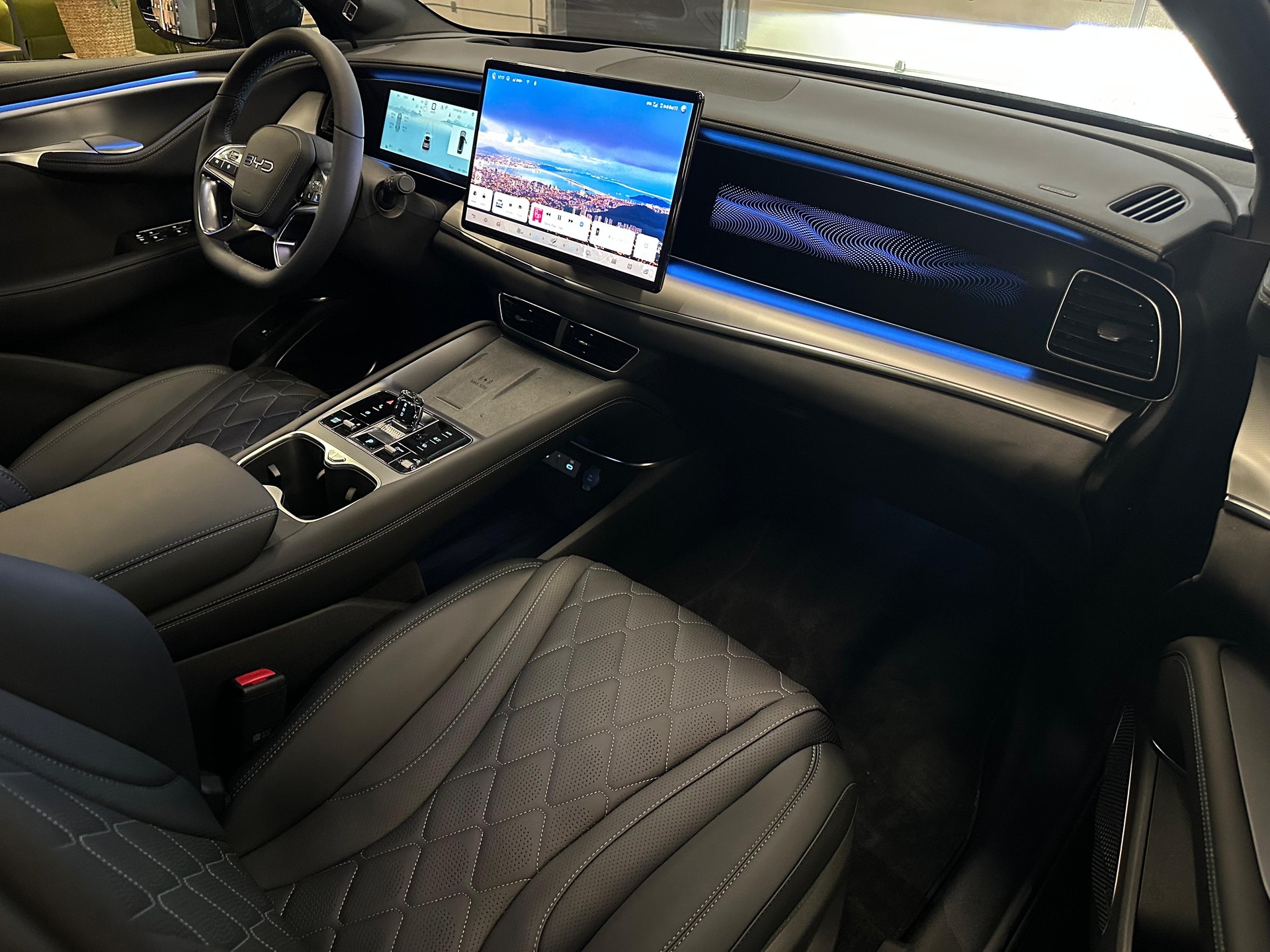 BYD Sealion 7 91,3 kWh Excellence AWD-image-12