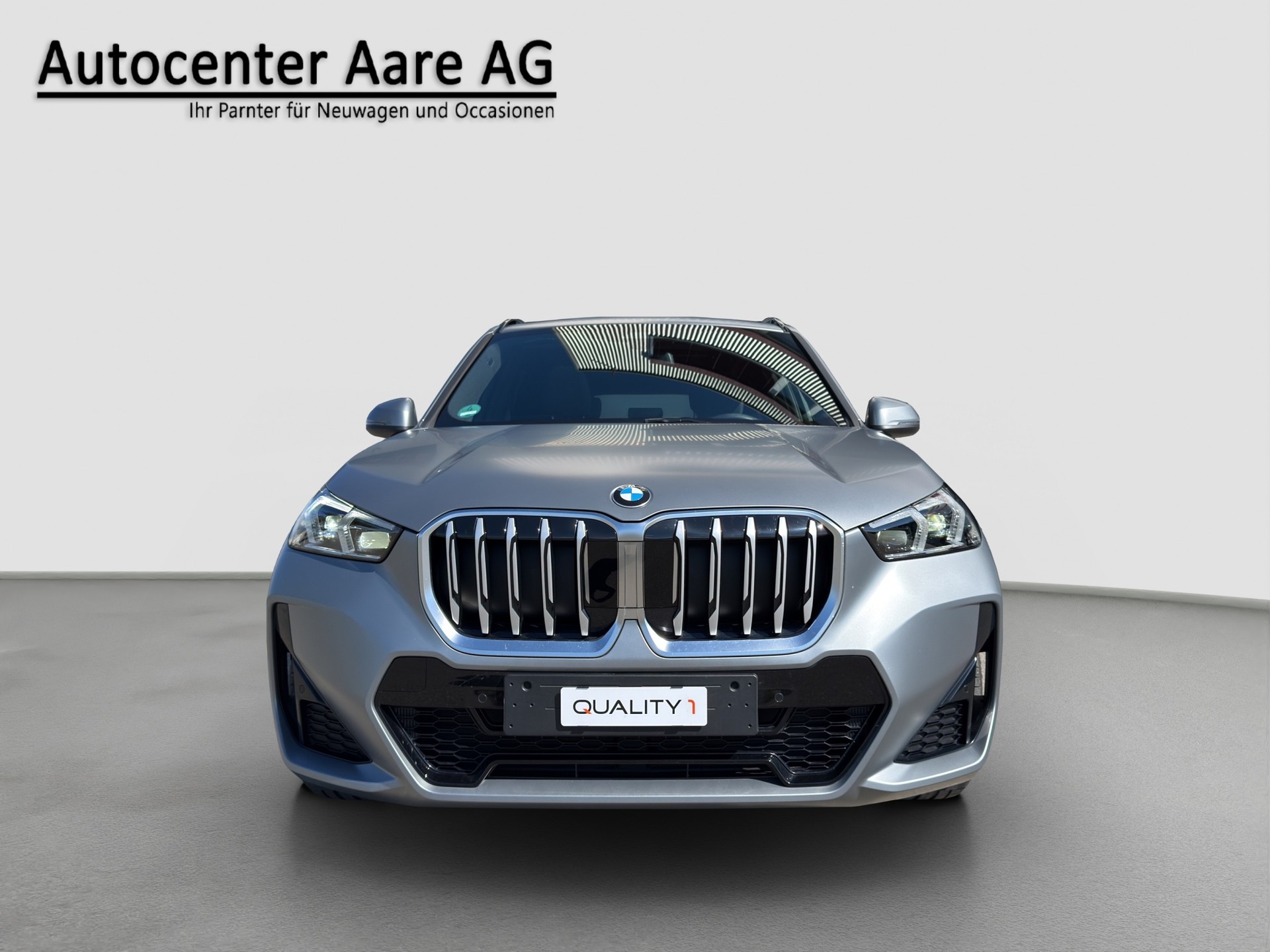 BMW X1 xDrive 20d xDrive M Sport | Frozen Grey | PANO-showroom-element-1