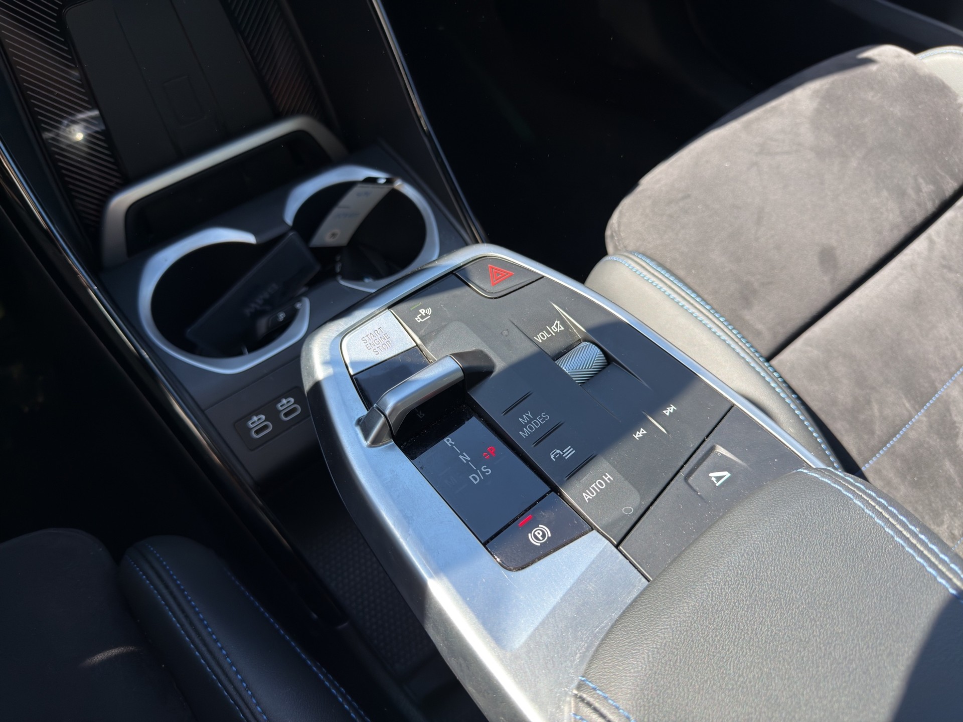 BMW X1 xDrive 20d xDrive M Sport | Frozen Grey | PANO-image-12