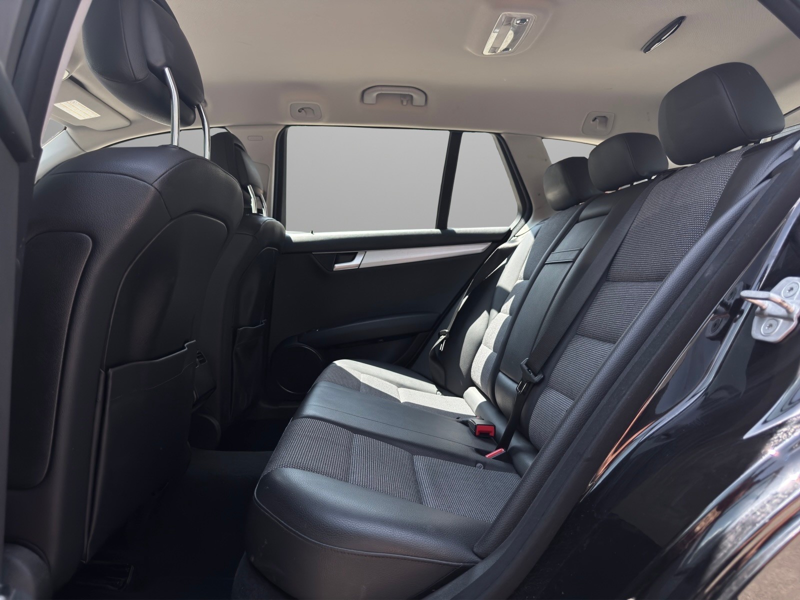 MERCEDES-BENZ C 180 BlueEfficiency Avantgarde 7G-Tronic-image-10