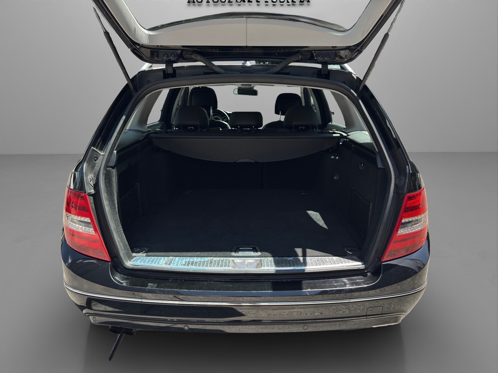 MERCEDES-BENZ C 180 BlueEfficiency Avantgarde 7G-Tronic-image-11