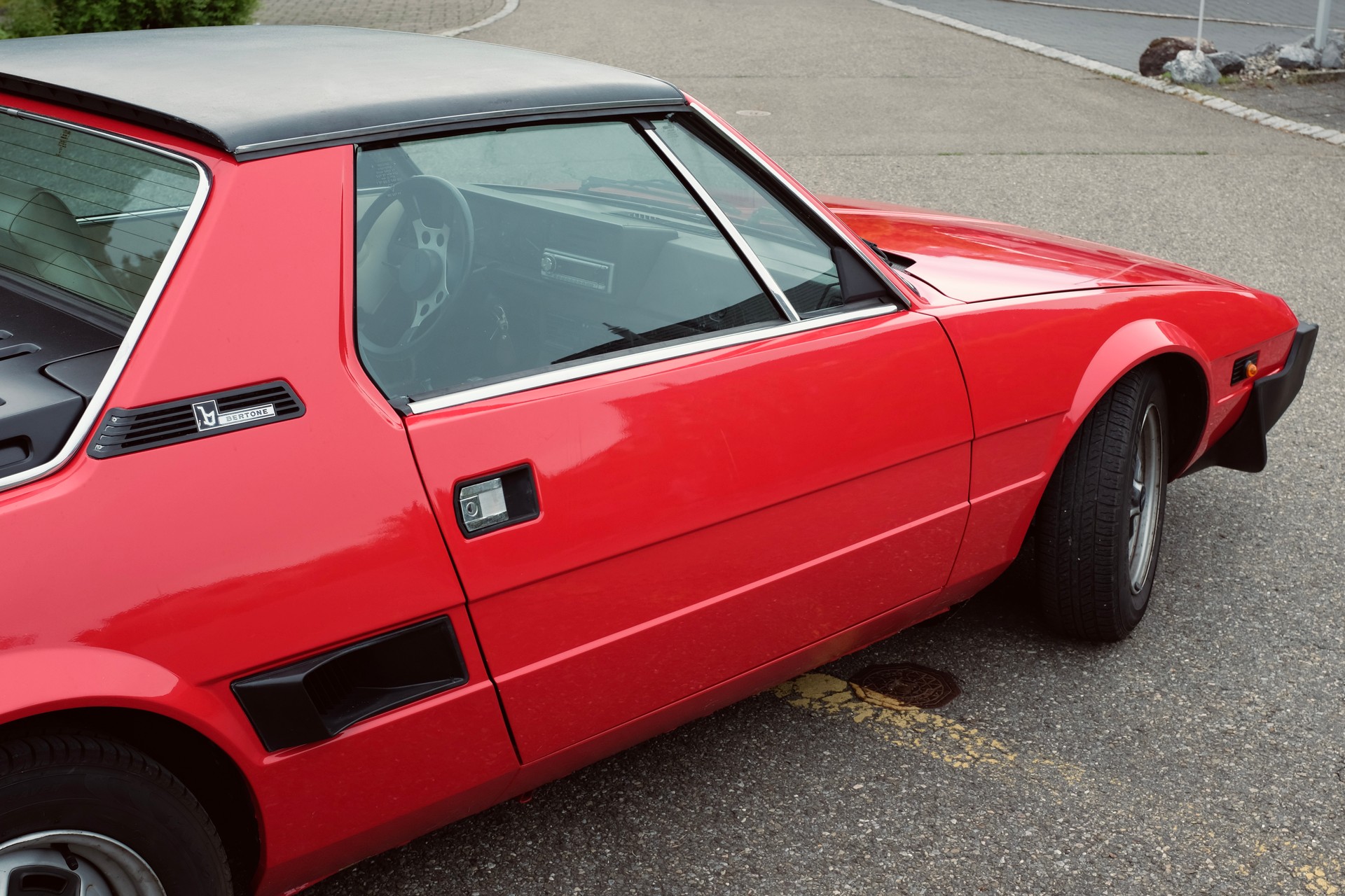 FIAT X 1/9 Bertone-image-11