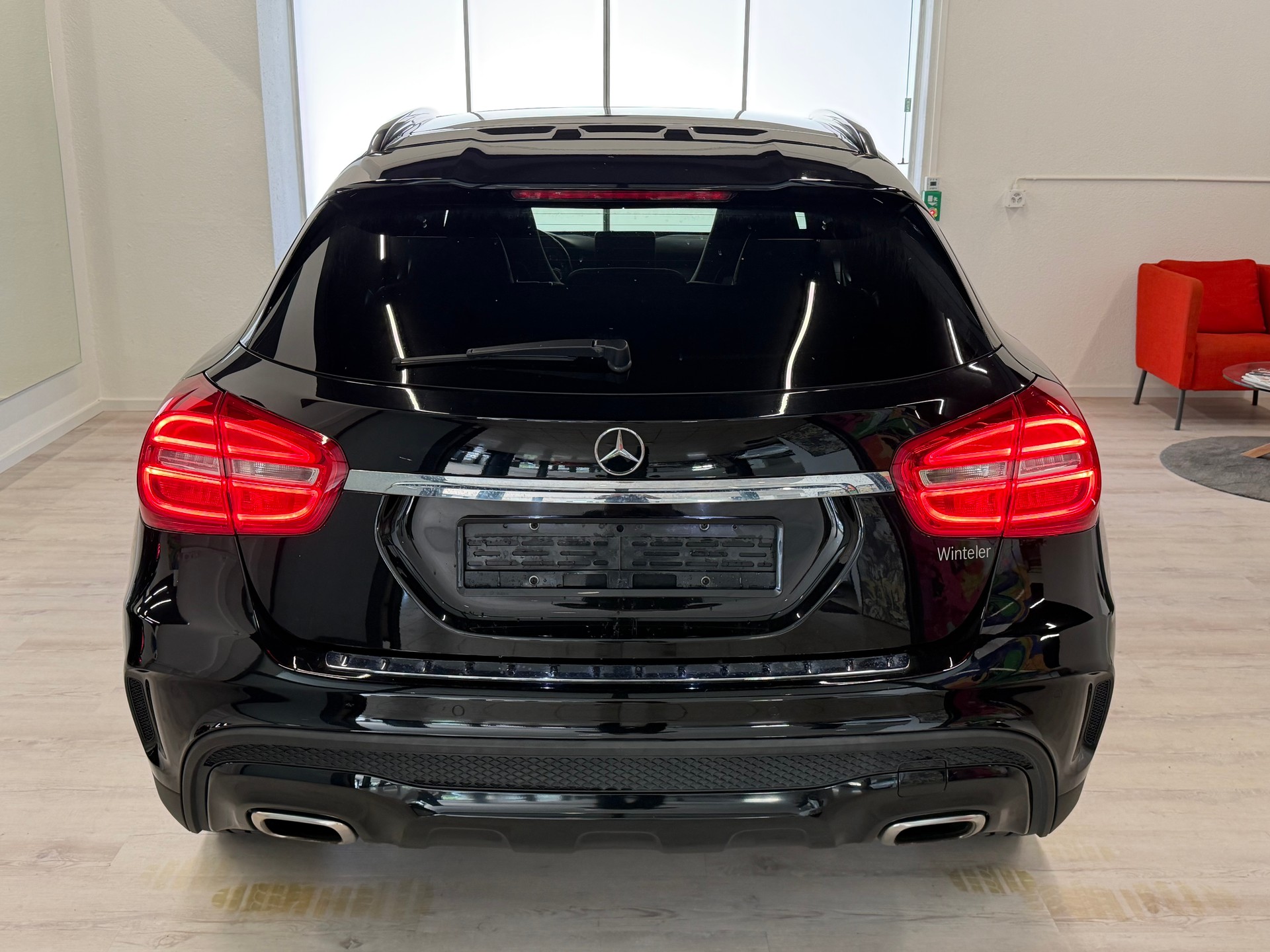 MERCEDES-BENZ GLA 250 AMG Line 4Matic 7G-DCT-image-9