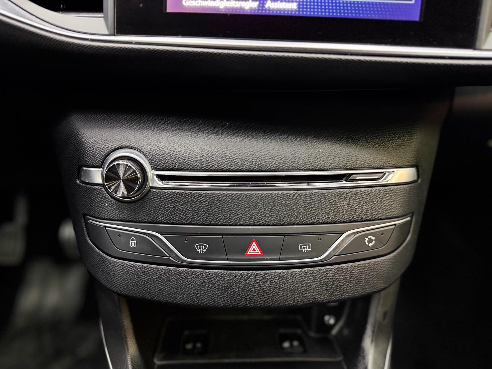 PEUGEOT 308 SW 1.2 THP Allure-image-14