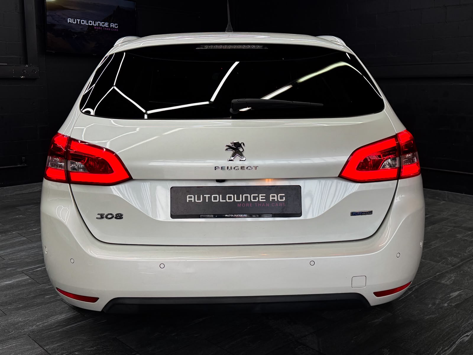 PEUGEOT 308 SW 1.2 THP Allure-image-7