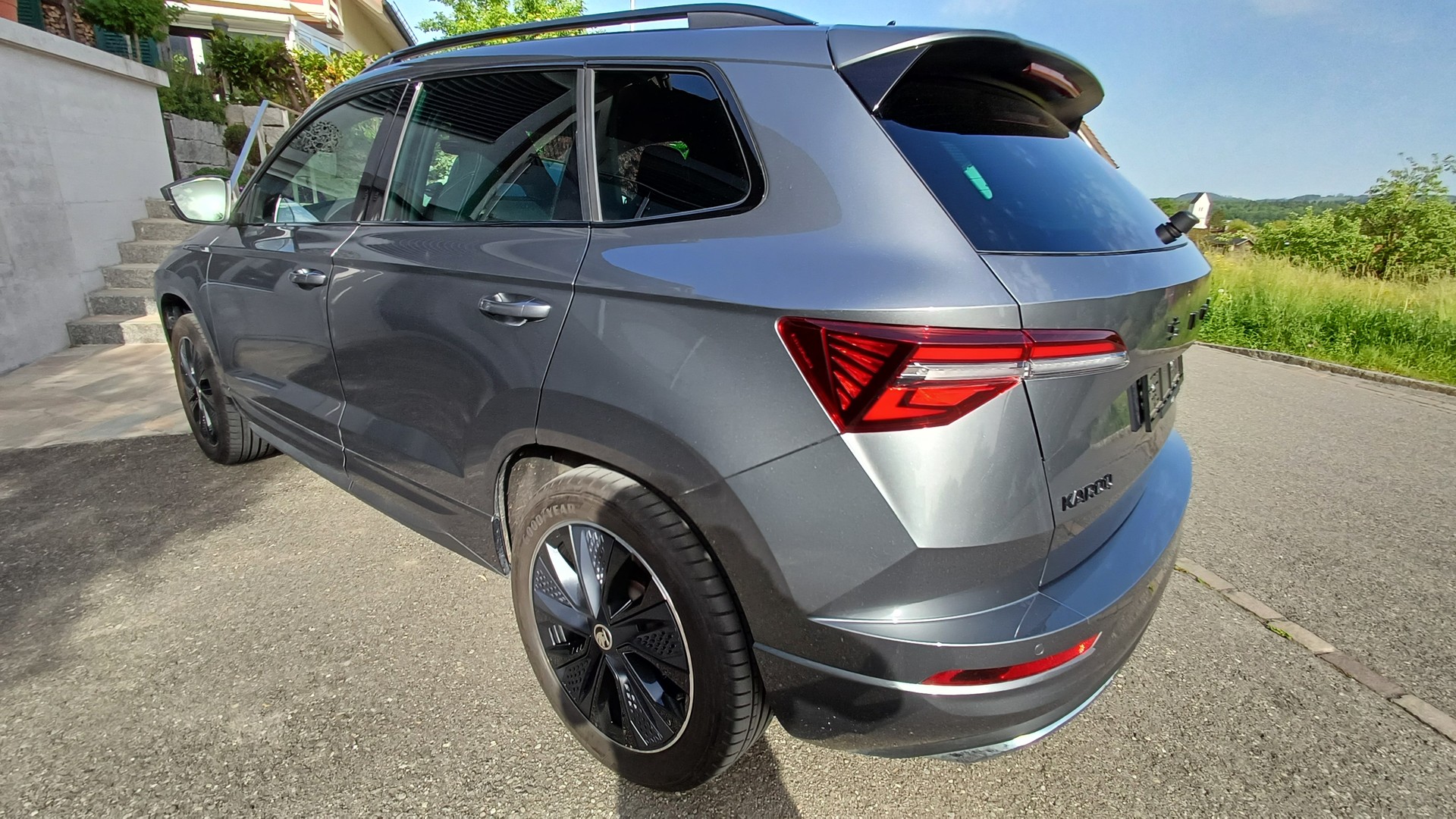 SKODA Karoq 2.0 TSI SportLine 4x4 DSG*Anhängevorrichtung* Winterrad*-image-4