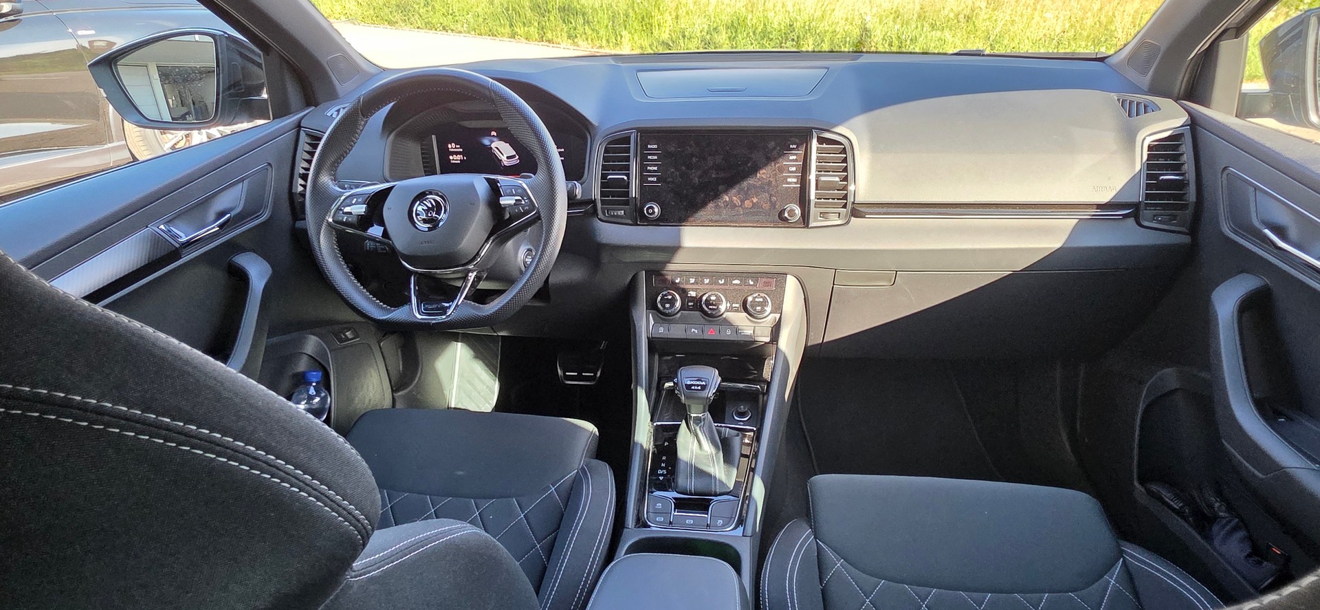 SKODA Karoq 2.0 TSI SportLine 4x4 DSG*Anhängevorrichtung* Winterrad*-image-5
