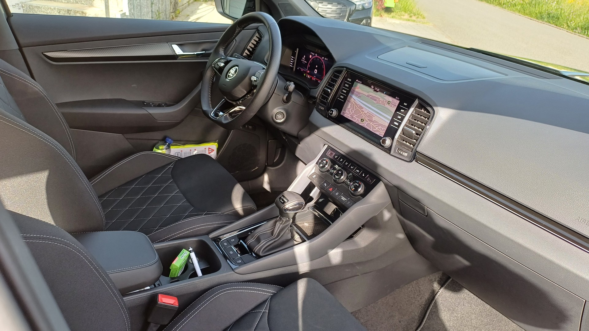 SKODA Karoq 2.0 TSI SportLine 4x4 DSG*Anhängevorrichtung* Winterrad*-image-7