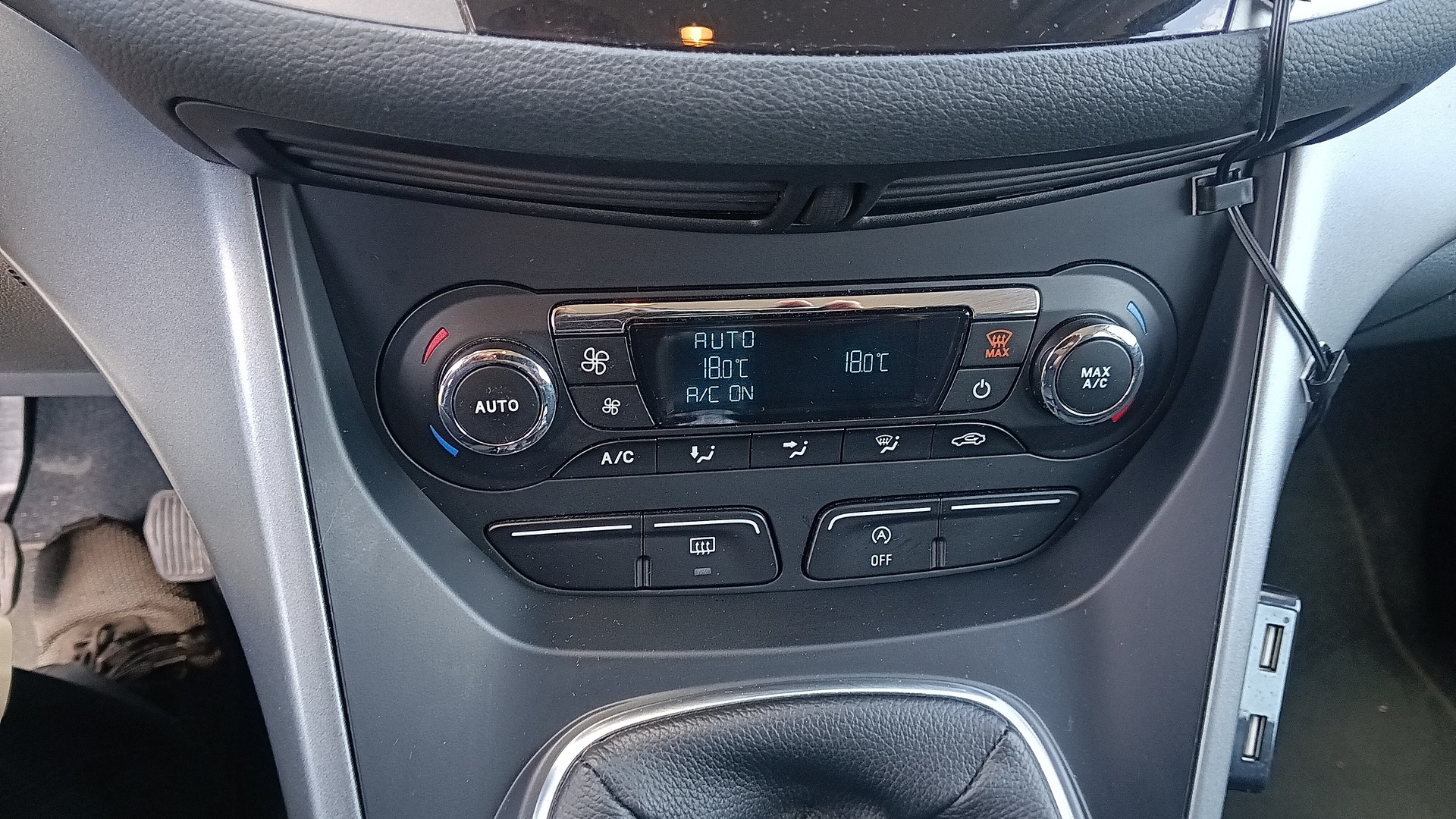 FORD C-Max 1.0 SCTi Carving-image-17