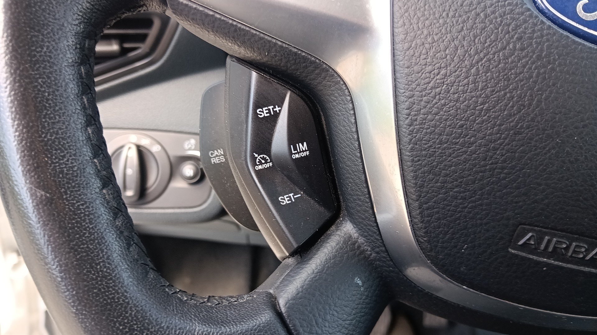 FORD C-Max 1.0 SCTi Carving-image-15