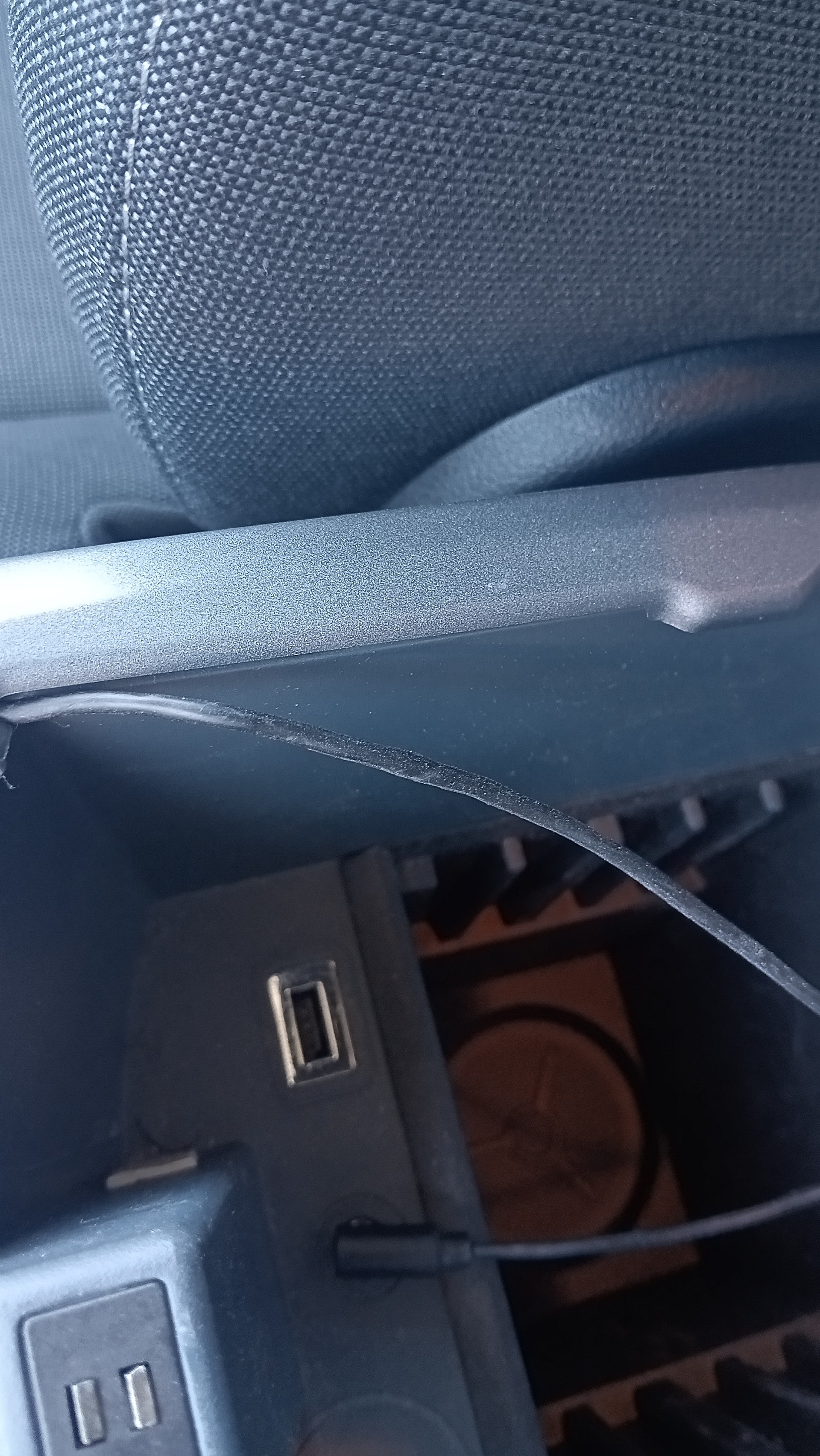 FORD C-Max 1.0 SCTi Carving-image-19