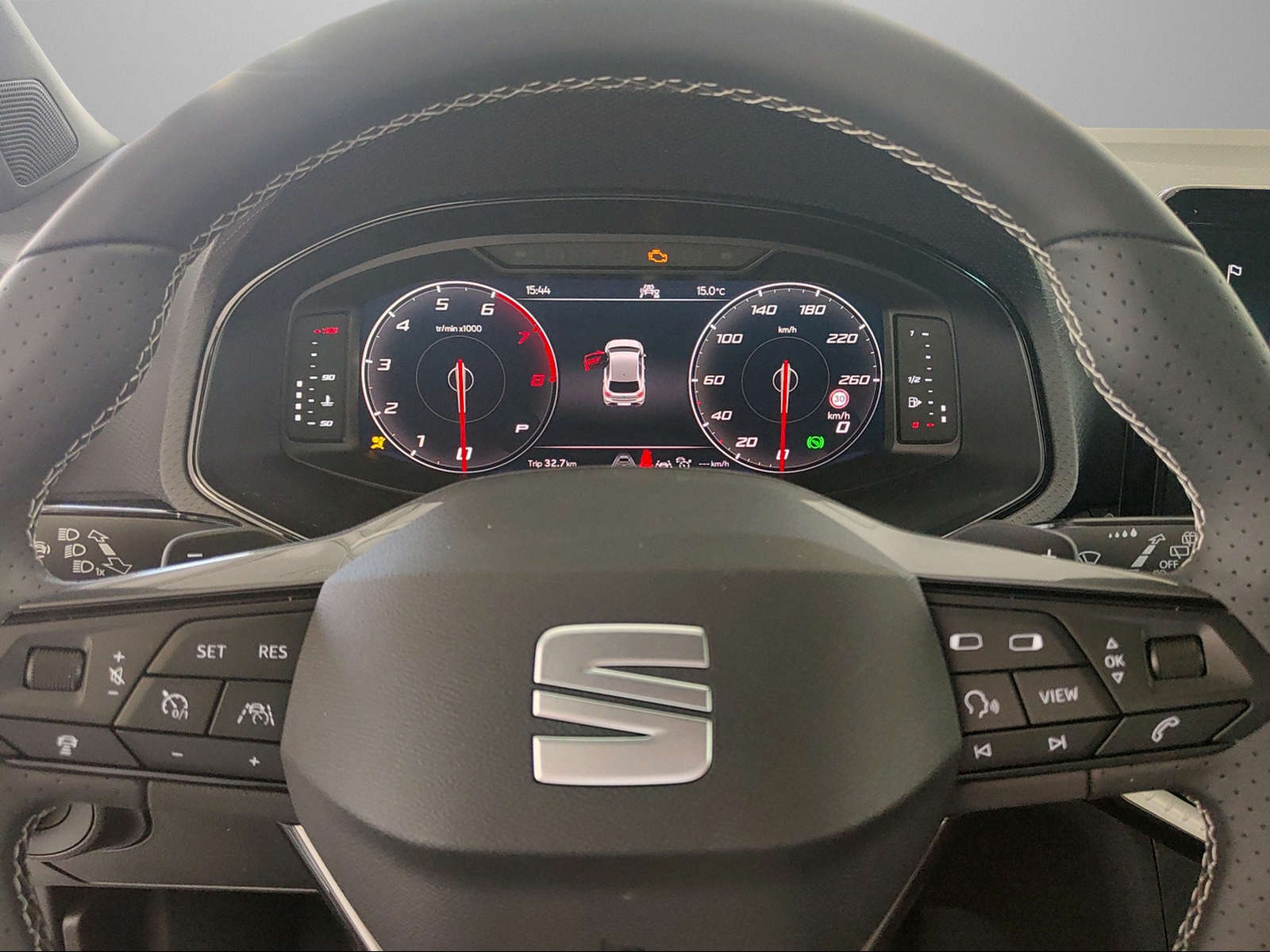 SEAT Ibiza 1.0 EcoTSI FR DSG-image-8